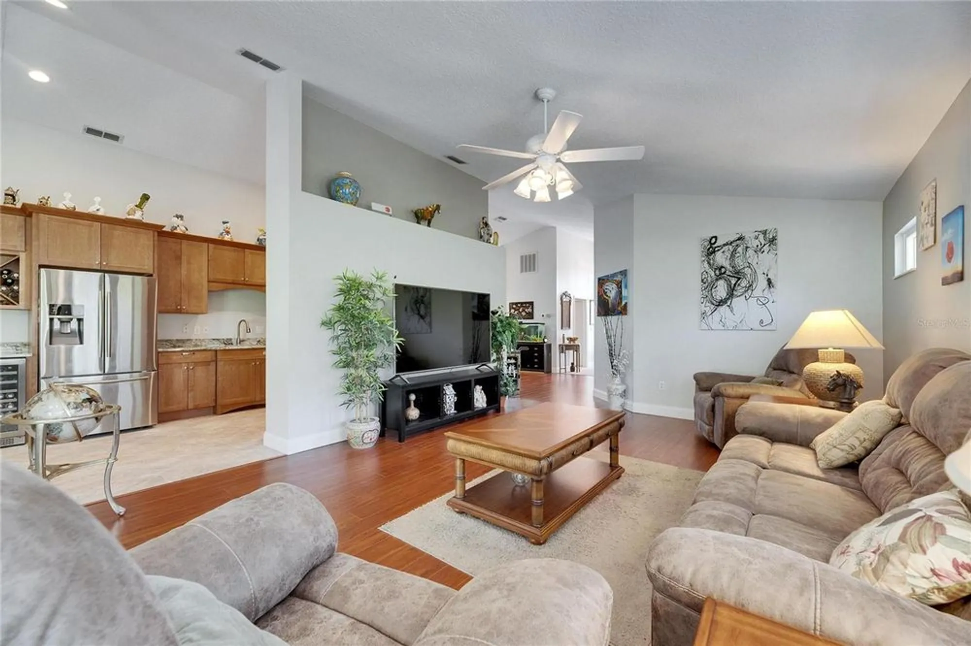Property Slideshow image 31 of 81 | 334 northway dr, Sun City Center, FL, 33573