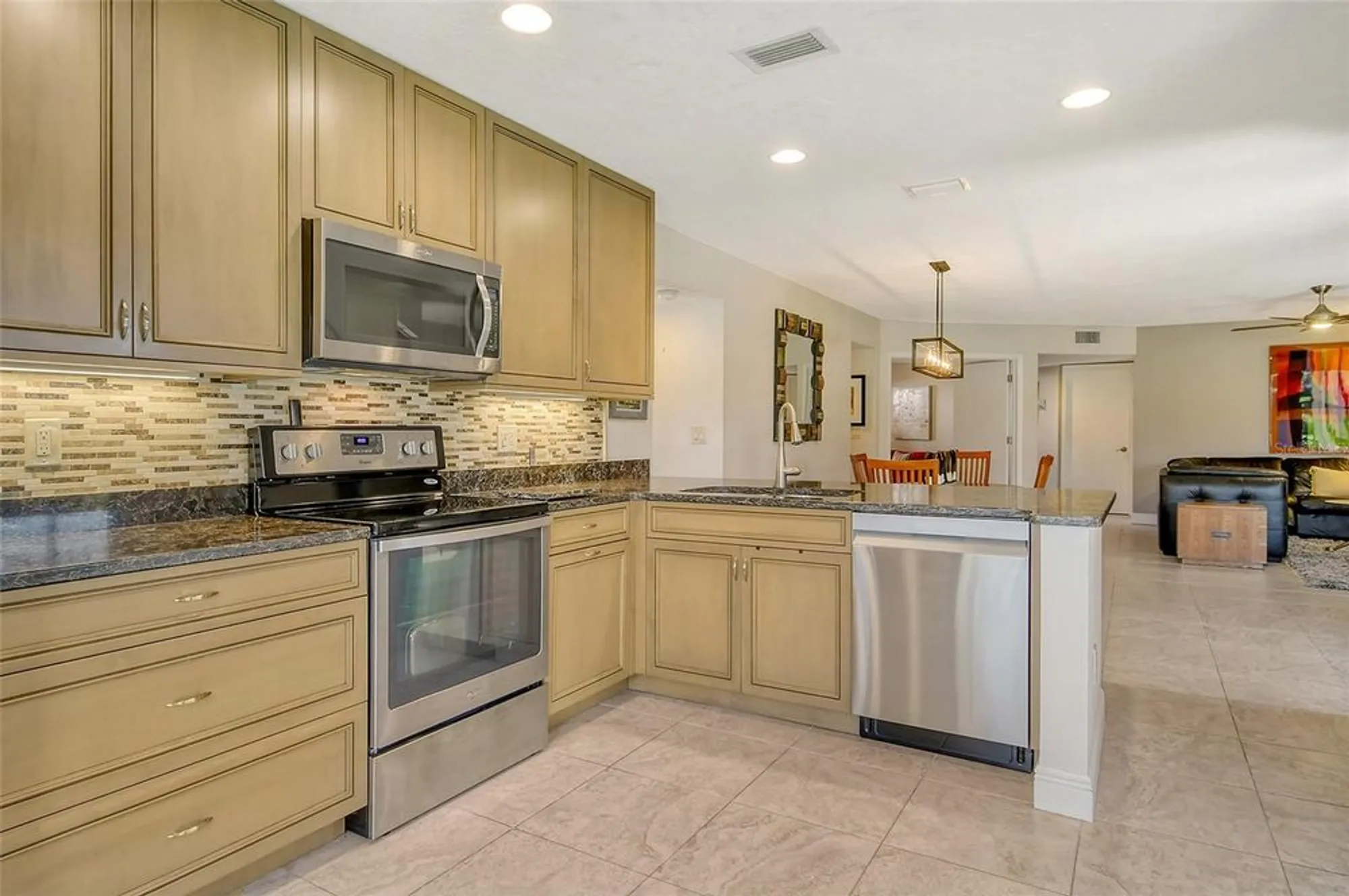 Property Slideshow image 22 of 87 | 5230 landings blvd 101, Sarasota, FL, 34231