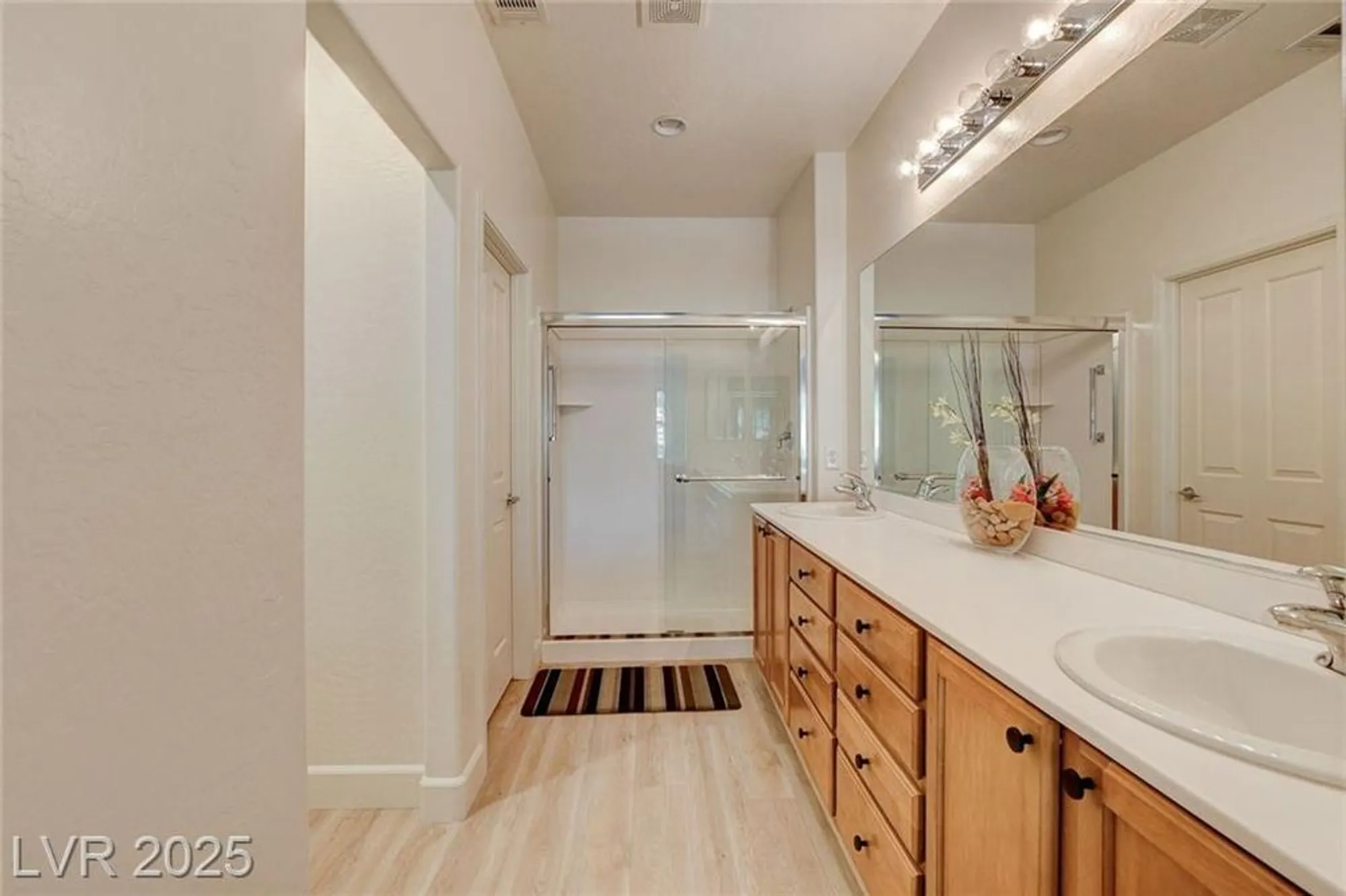 Property Slideshow image 22 of 64 | 7873 broadwing dr, North Las Vegas, NV, 89084