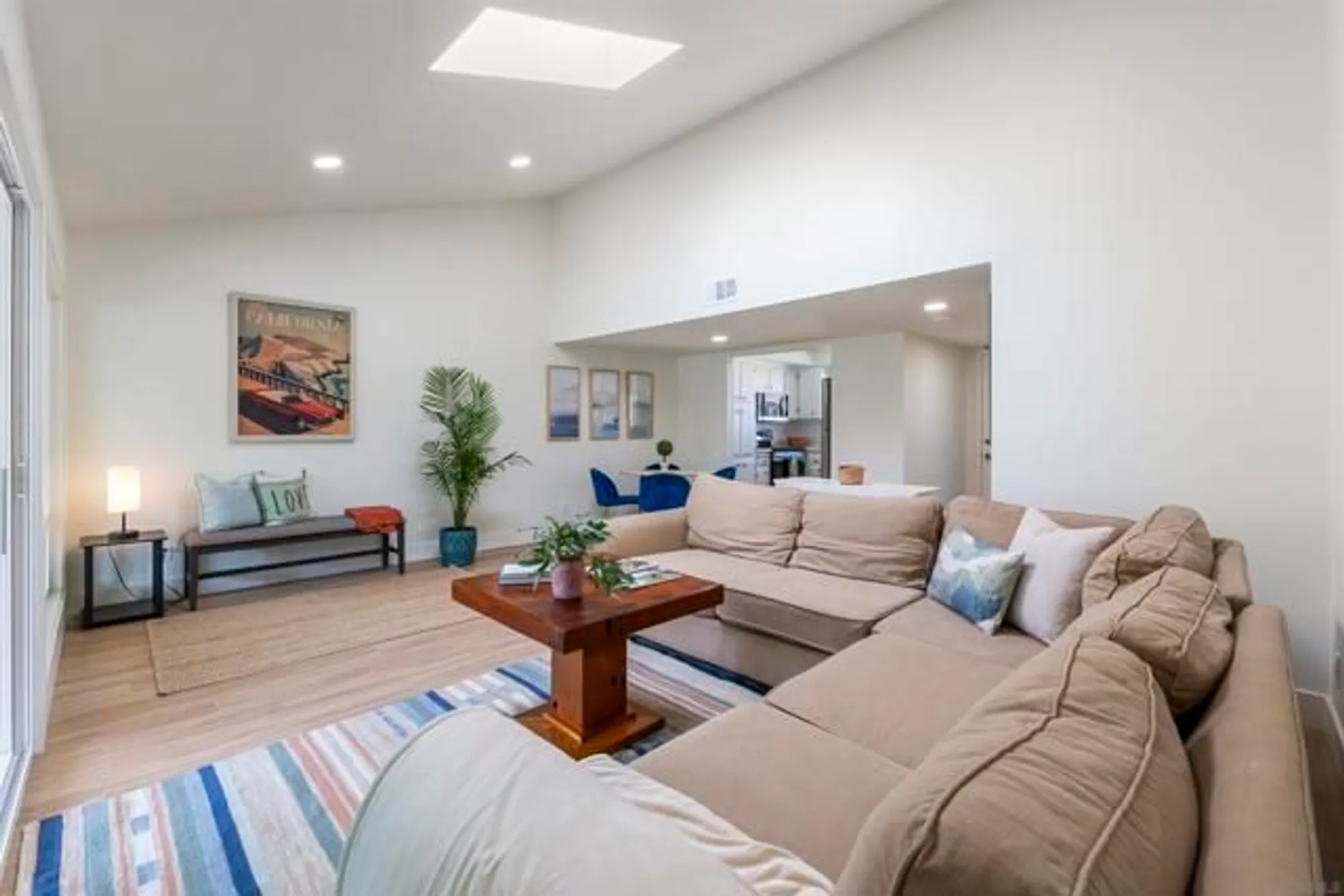 Property Slideshow image 12 of 19 | 3660 vista campana 23, Oceanside, CA, 92057