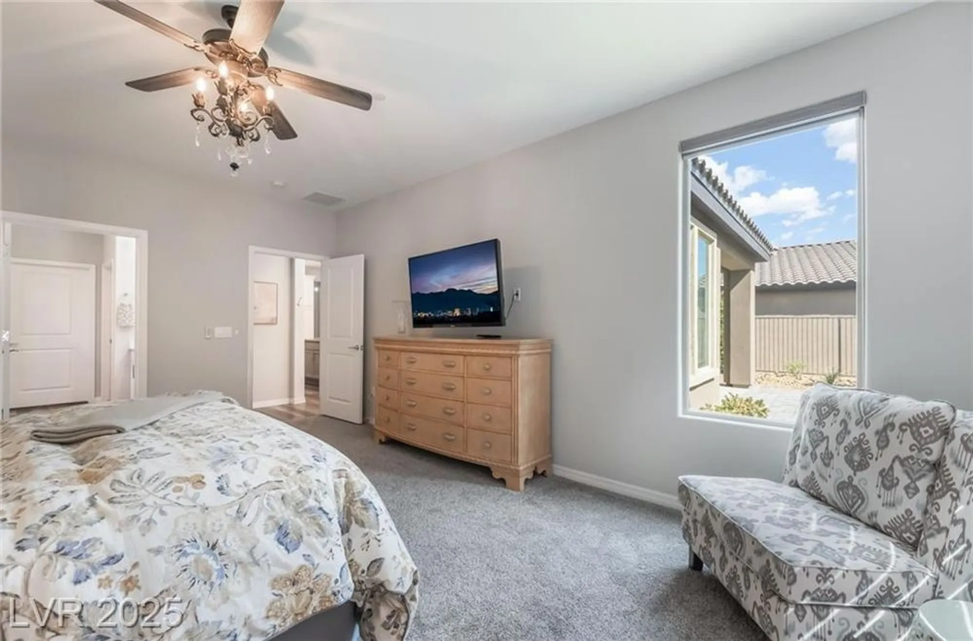 Property Slideshow image 22 of 44 | 15 arid crest ave, Henderson, NV, 89011