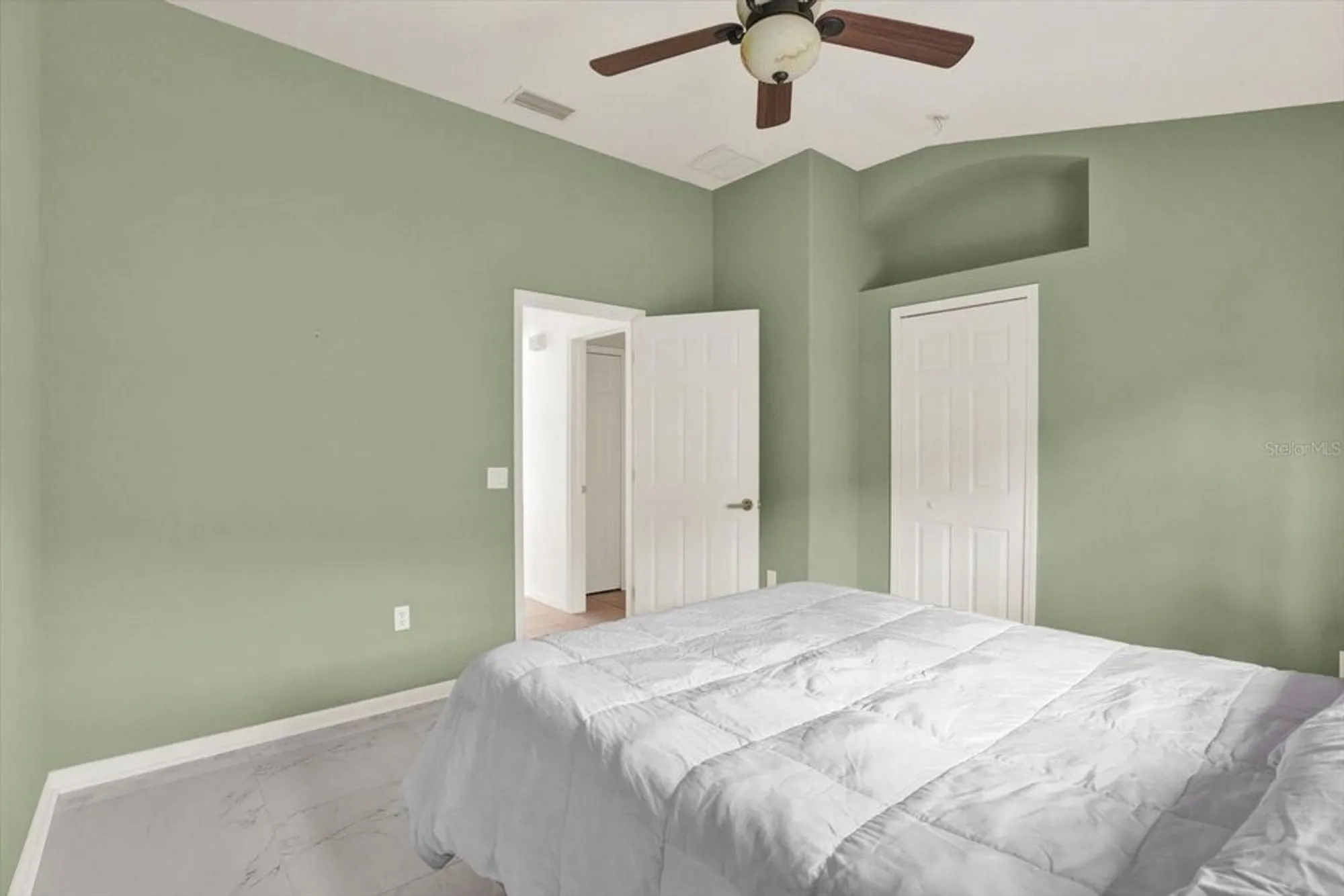 Property Slideshow image 23 of 49 | 1851 arbor knoll loop, Trinity, FL, 34655