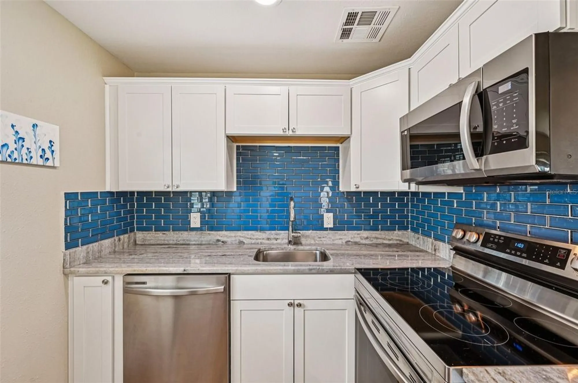 Property Slideshow image 16 of 63 | 301 andover pl s apt 177, Sun City Center, FL, 33573