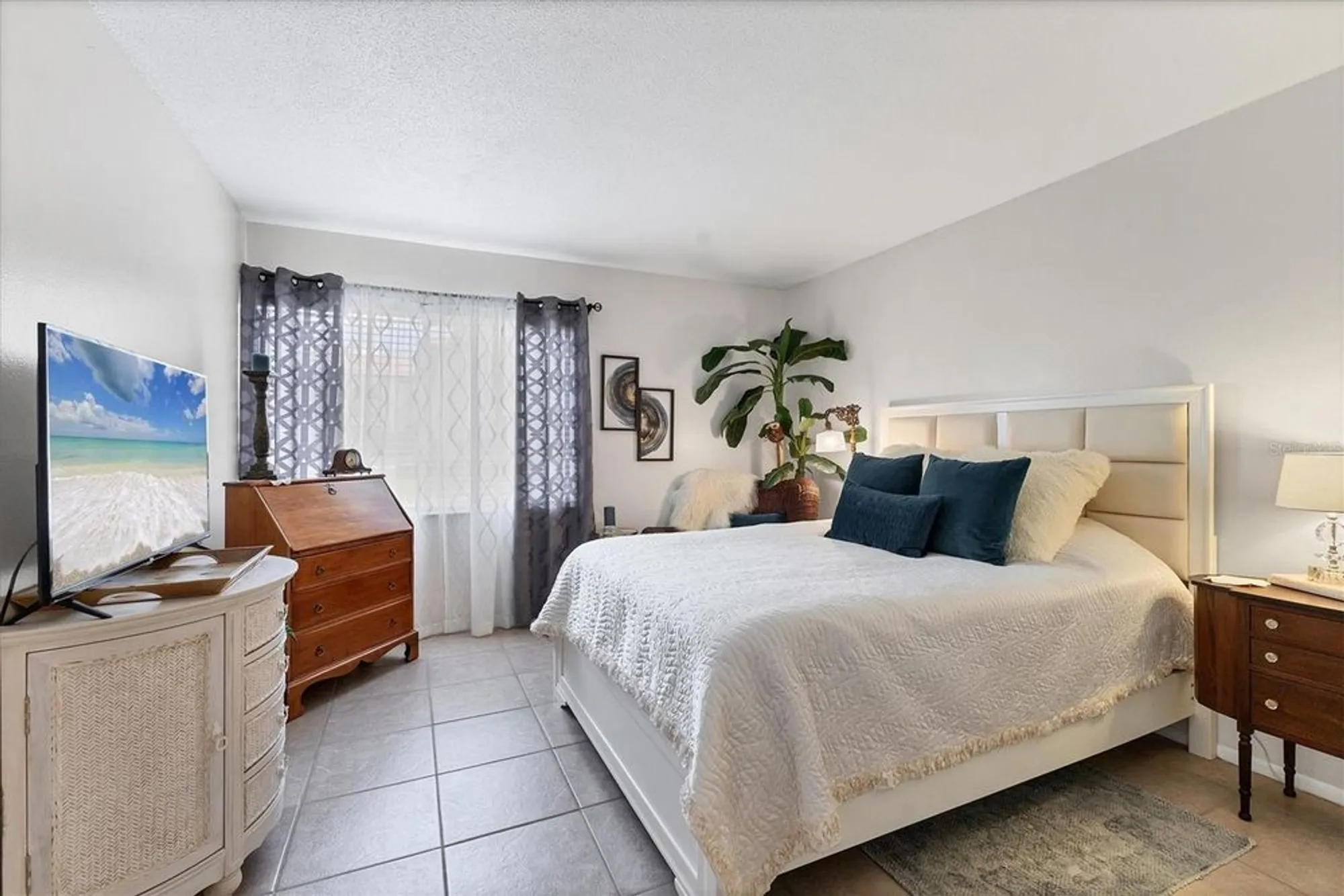 Property Slideshow image 15 of 40 | 3690 pinecrest st unit 114, Sarasota, FL, 34232