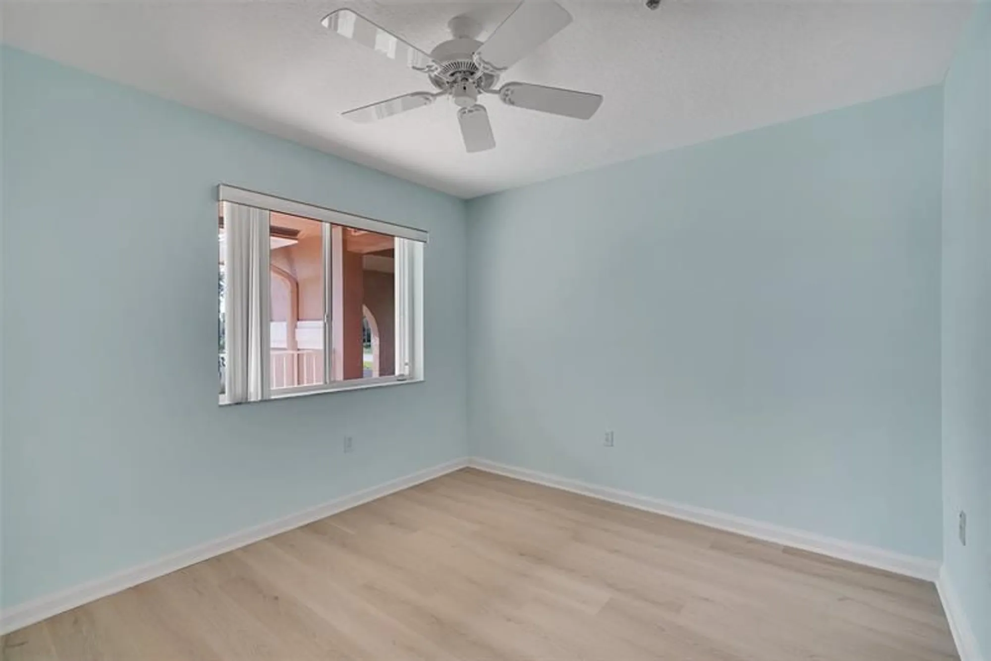 Property Slideshow image 21 of 36 | 5876 regal glen dr 201, Boynton Beach, FL, 33437