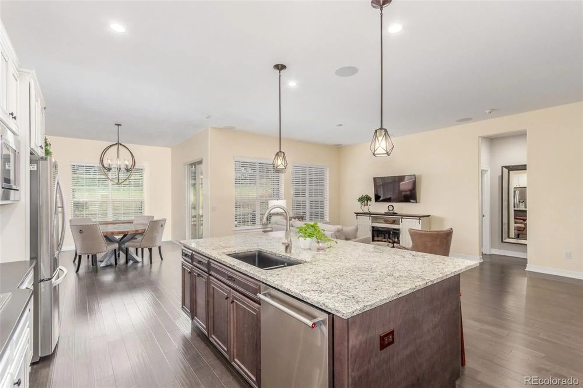 Property Slideshow image 18 of 45 | 22654 e henderson dr, Aurora, CO, 80016