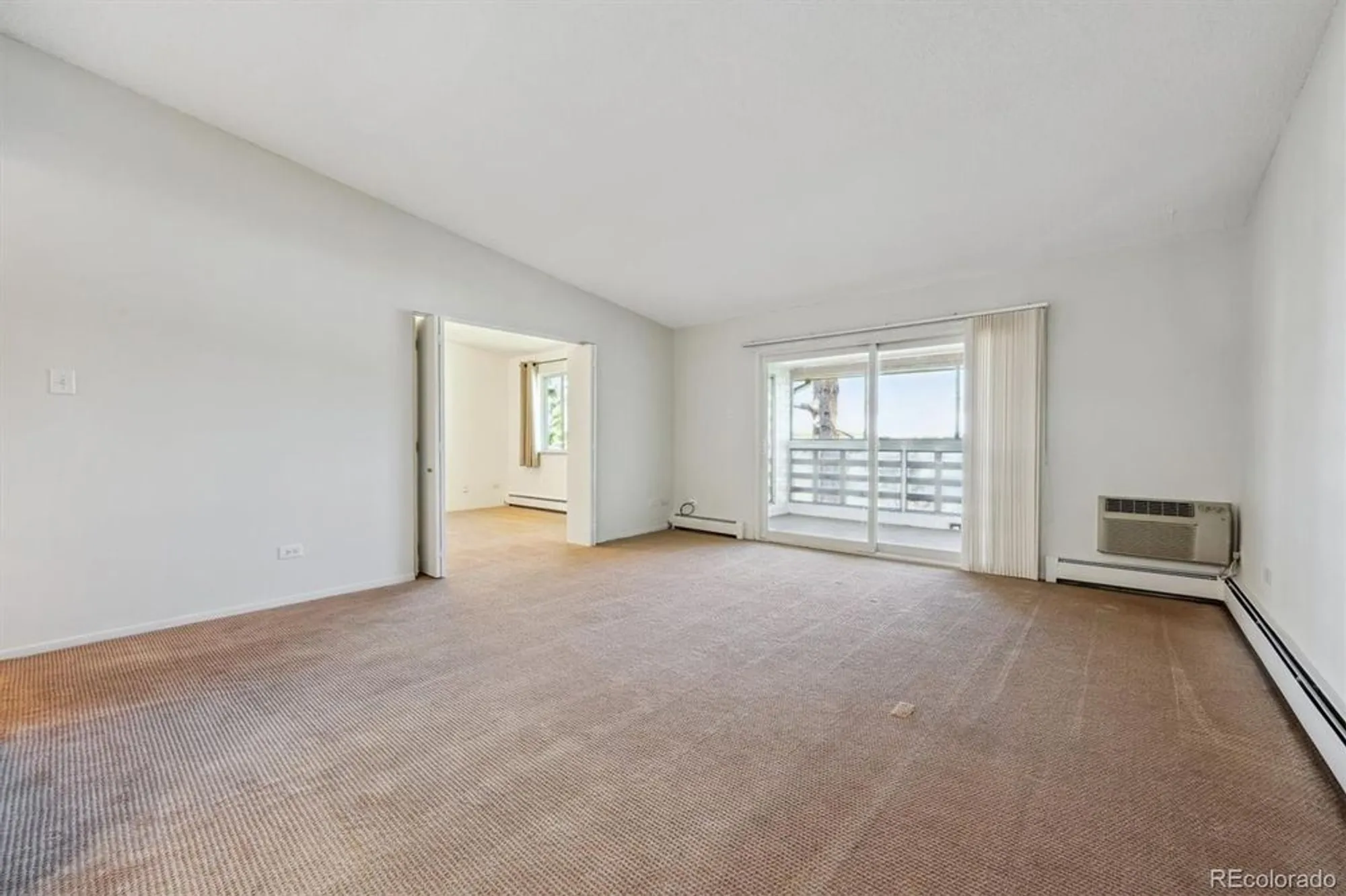 Property Slideshow image 17 of 31 | 725 s alton way unit 7d, Denver, CO, 80247