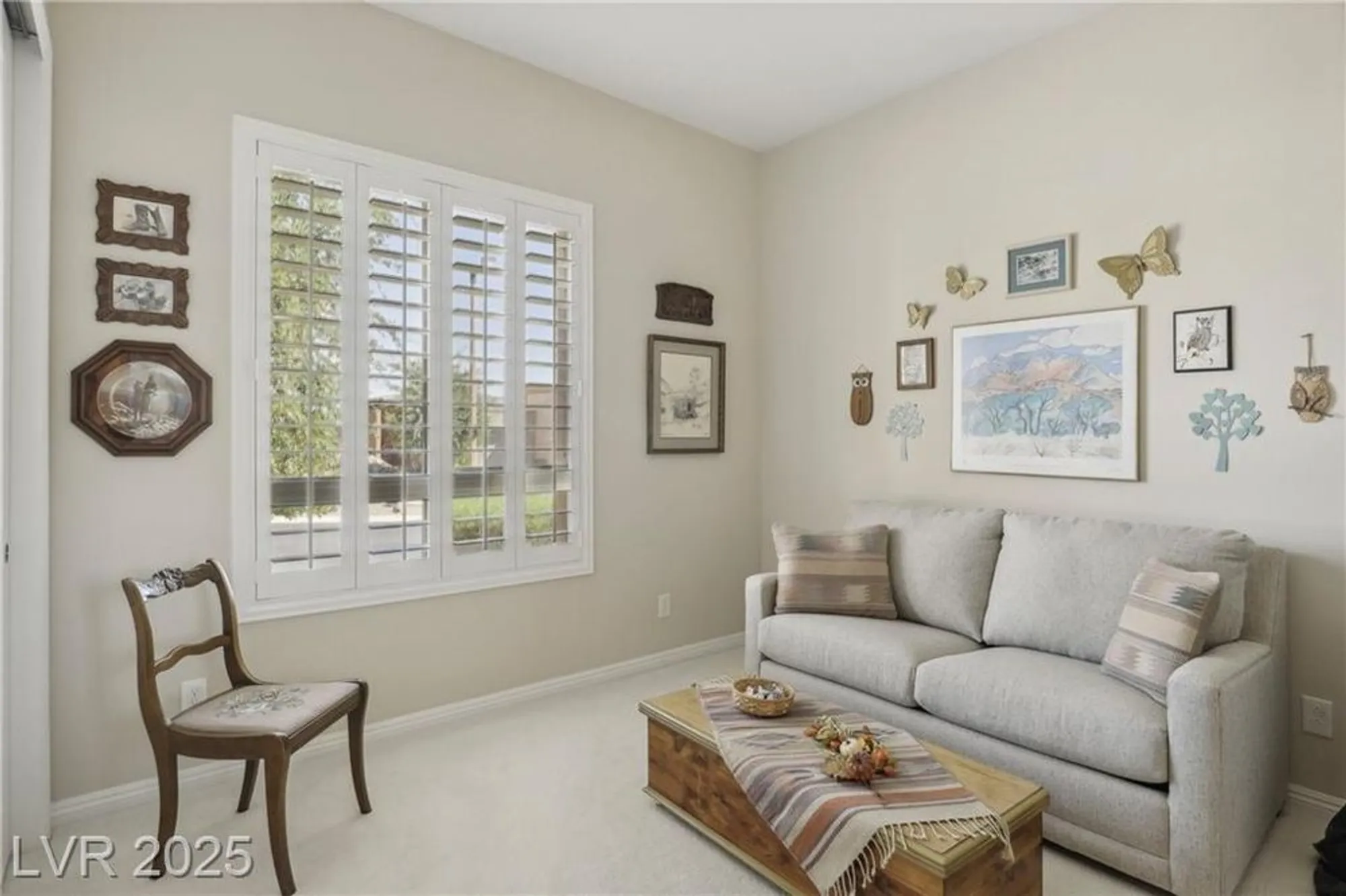 Property Slideshow image 13 of 87 | 10057 regency canyon way, Las Vegas, NV, 89148