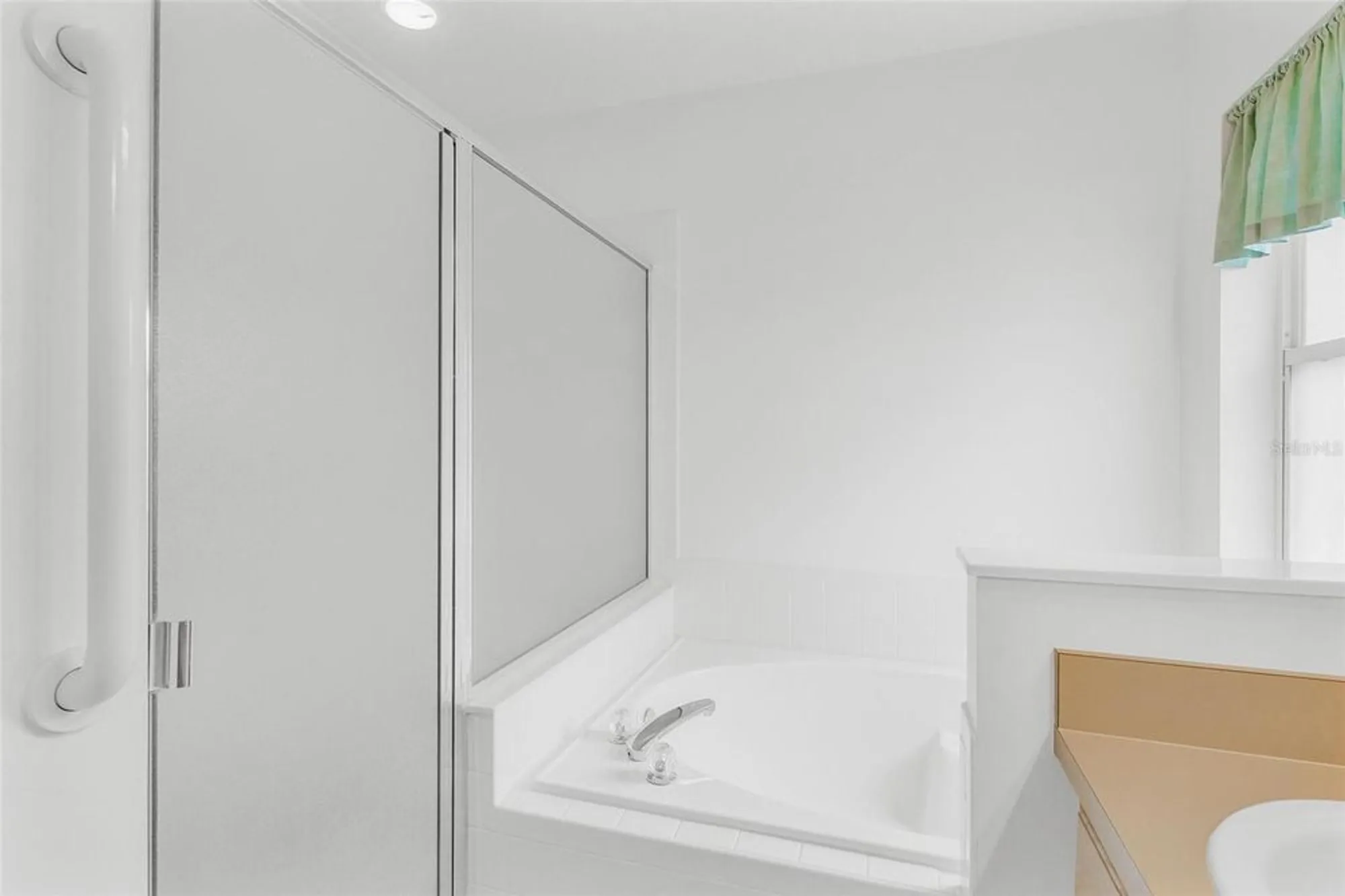 Property Slideshow image 16 of 39 | 7023 arcadian ct, Mount Dora, FL, 32757