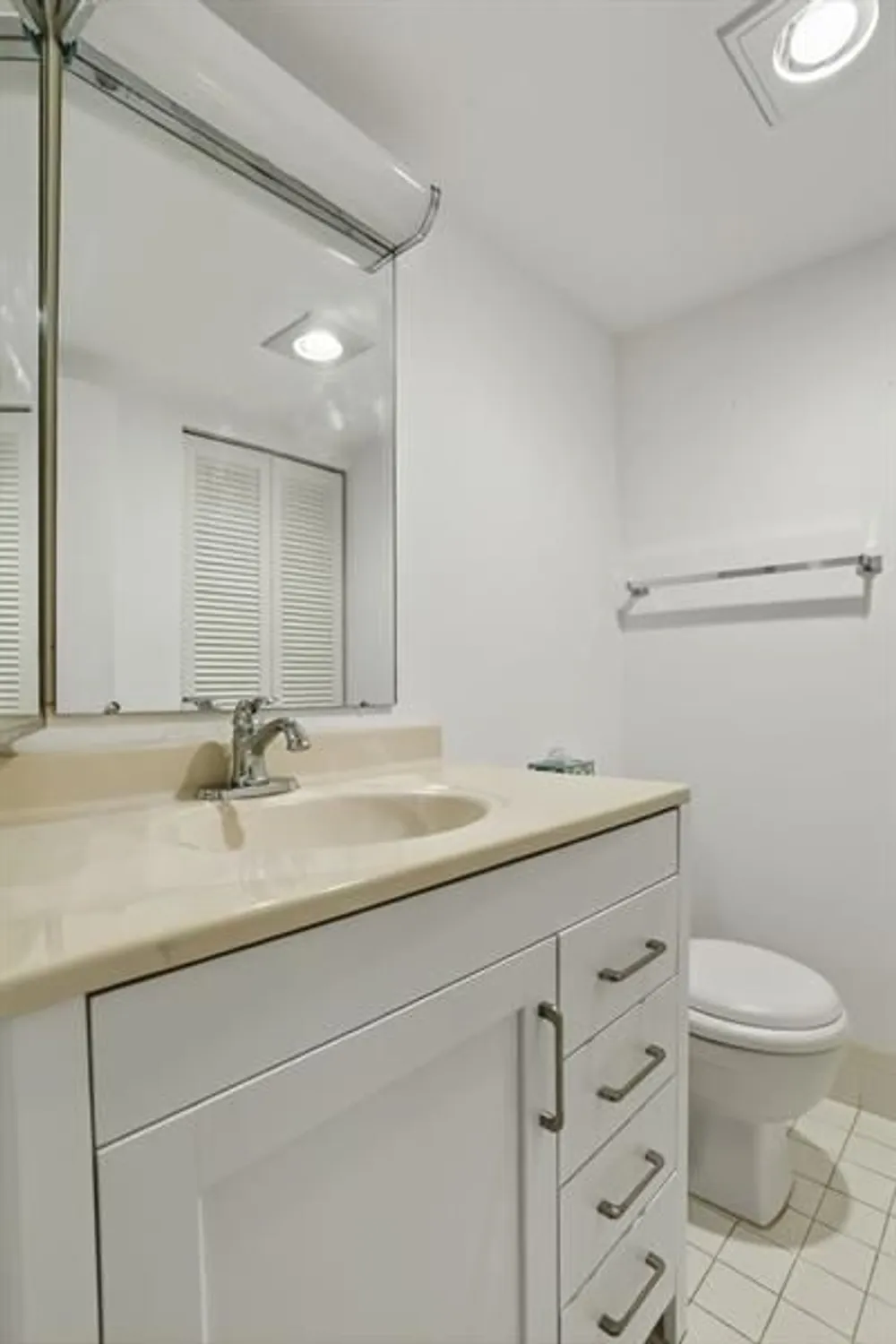 Property Slideshow image 14 of 32 | 3401 bimini ln h1, Coconut Creek, FL, 33066