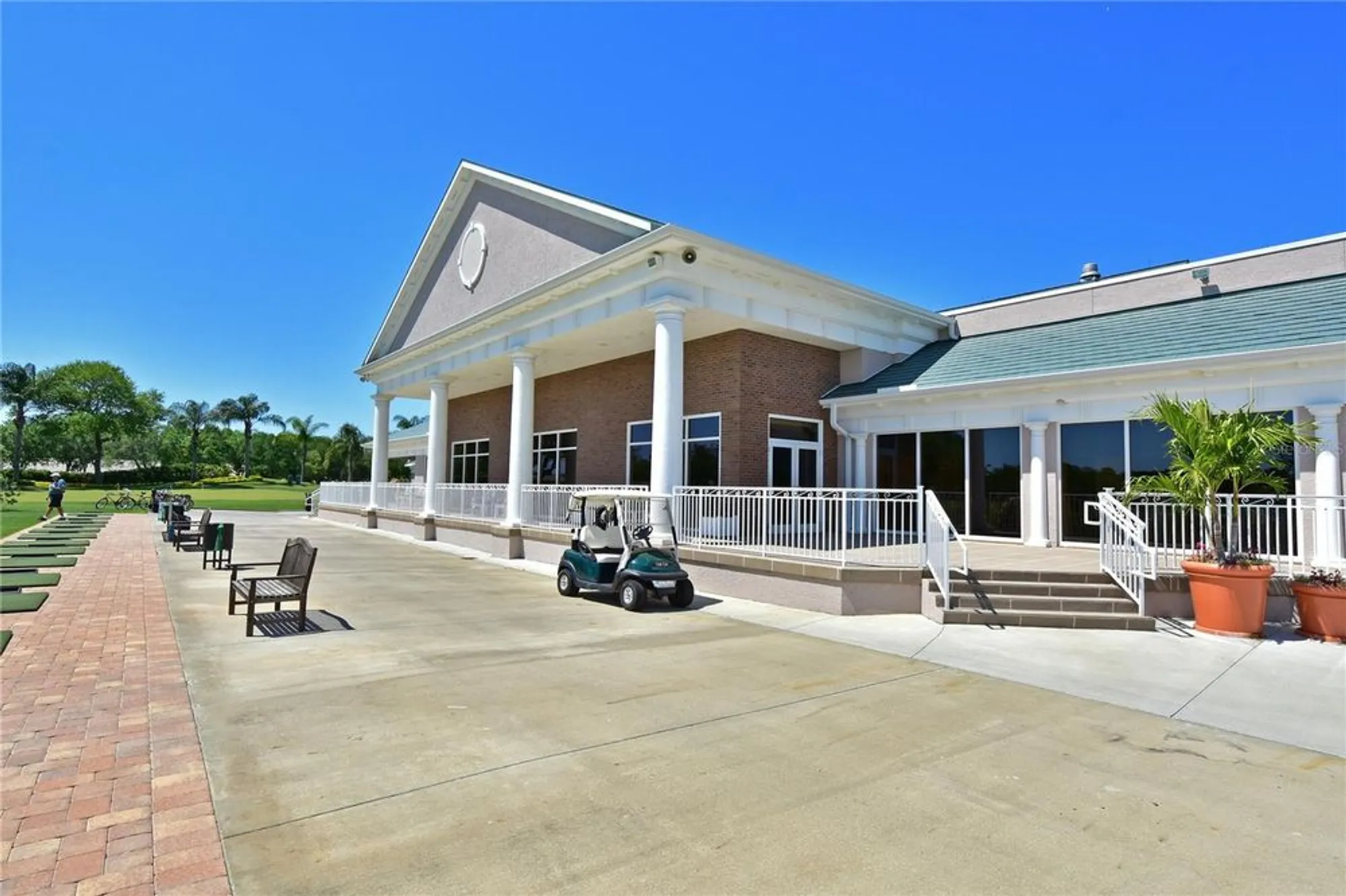 Property Slideshow image 37 of 70 | 6904 drewrys blf apt 803, Bradenton, FL, 34203