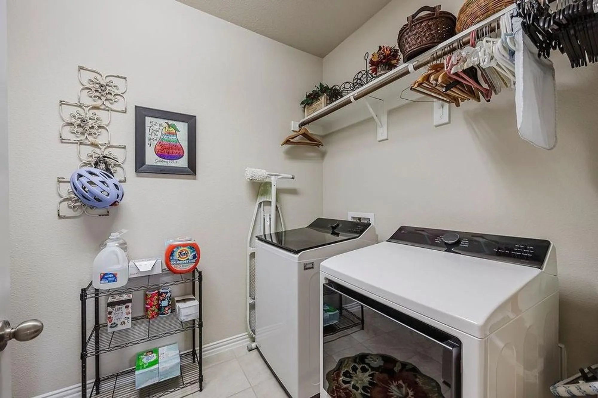Property Slideshow image 17 of 40 | 2123 ladera way 2123, Mansfield, TX, 76063