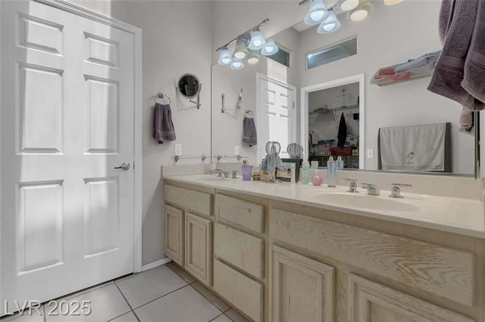 Property Slideshow image 31 of 44 | 10017 bundella dr, Las Vegas, NV, 89134