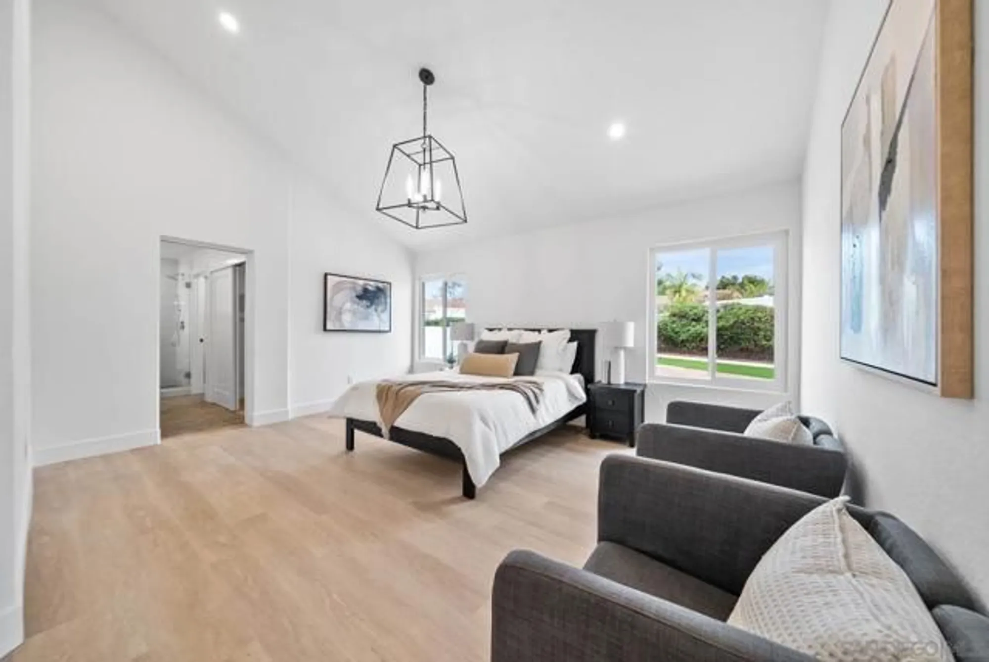 Property Slideshow image 12 of 30 | 4737 galicia way, Oceanside, CA, 92056