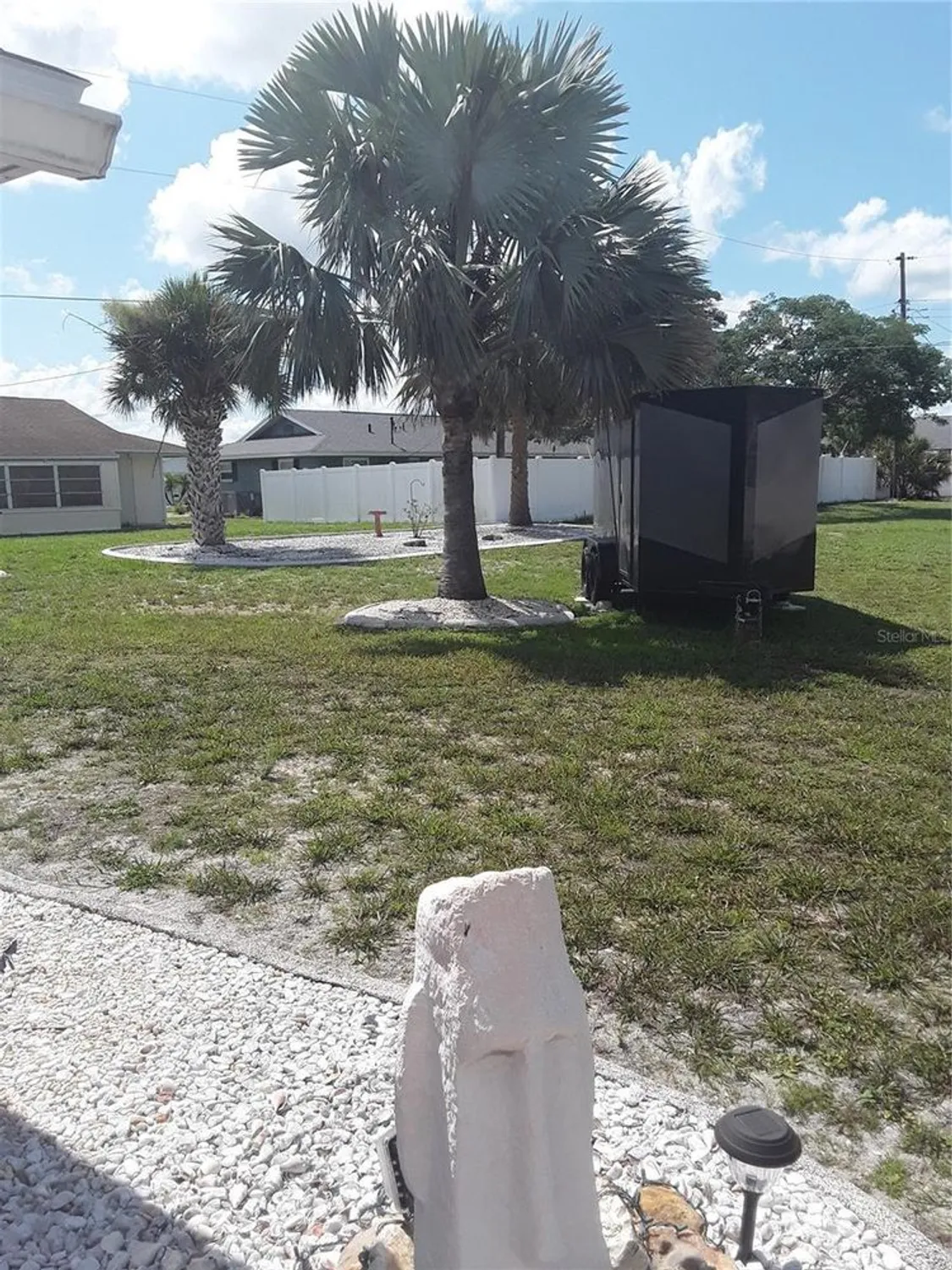 Property Slideshow image 21 of 48 | 702 cypress pl, Sun City Center, FL, 33573