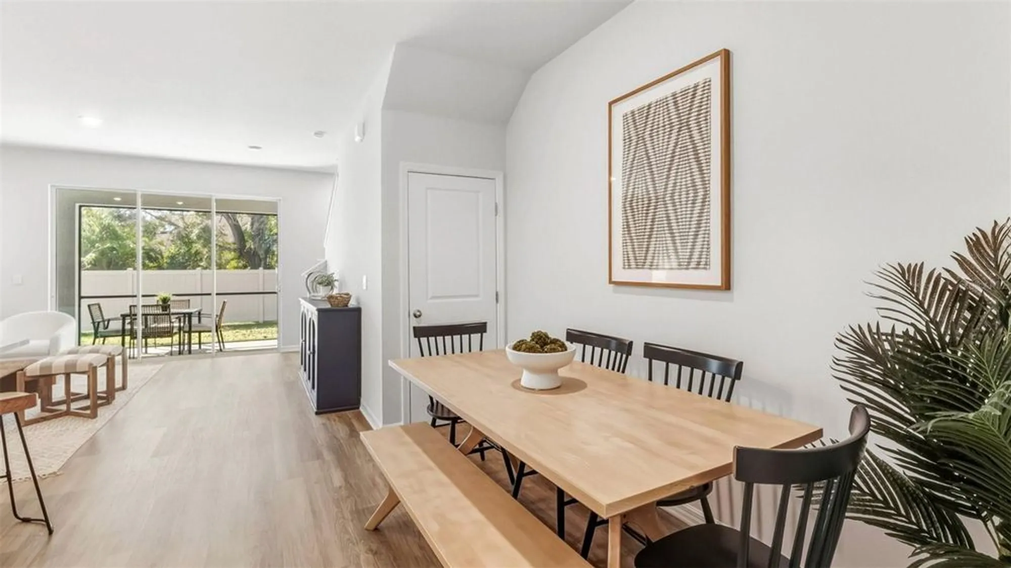 Property Slideshow image 5 of 19 | 1674 bay rd, Sarasota, FL, 34239