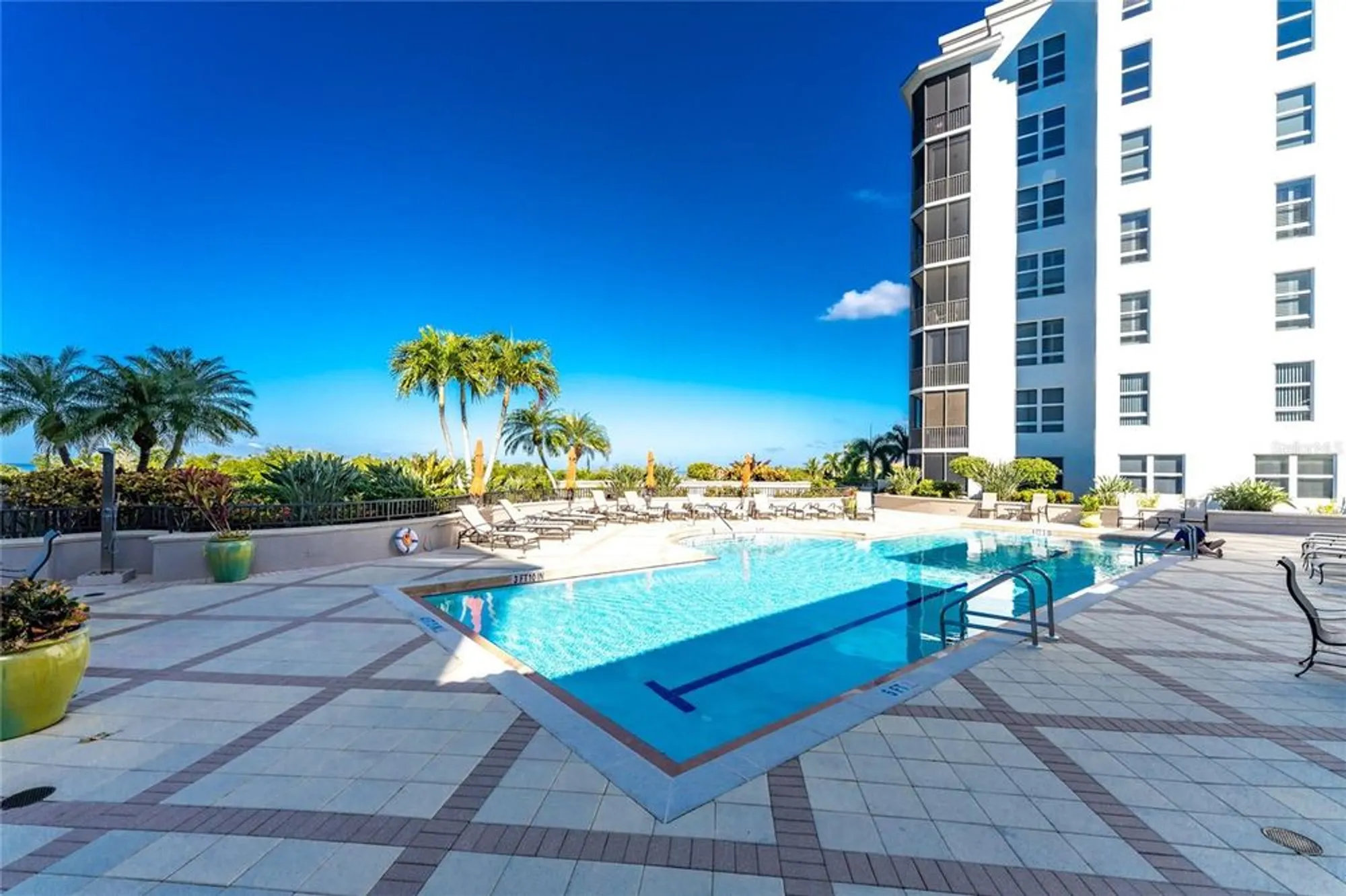 Property Slideshow image 43 of 61 | 3329 sunset key cir unit 301, Punta Gorda, FL, 33955