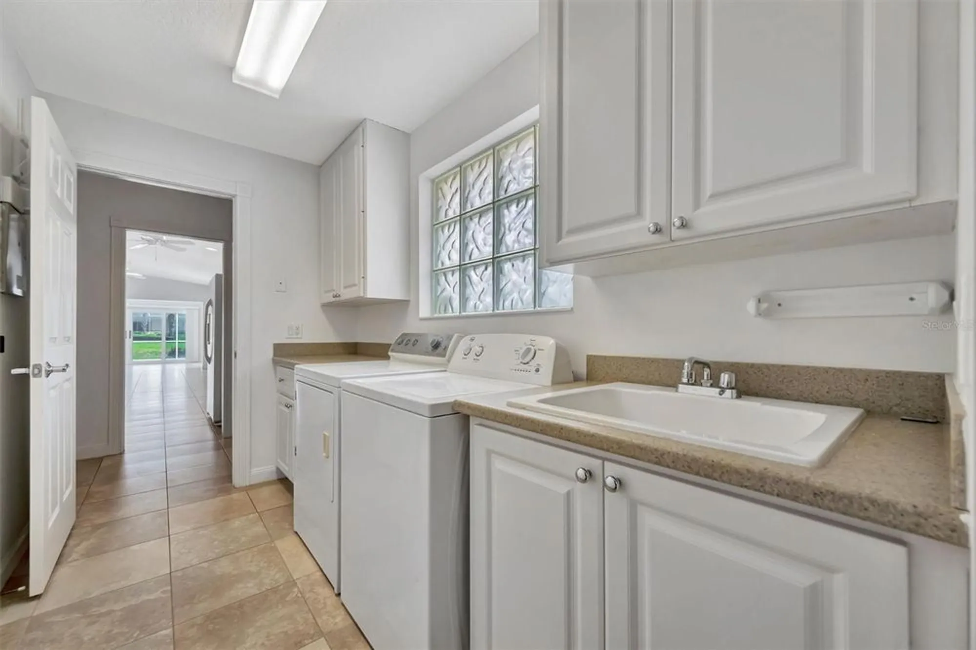 Property Slideshow image 29 of 51 | 5955 benevento dr, Sarasota, FL, 34238