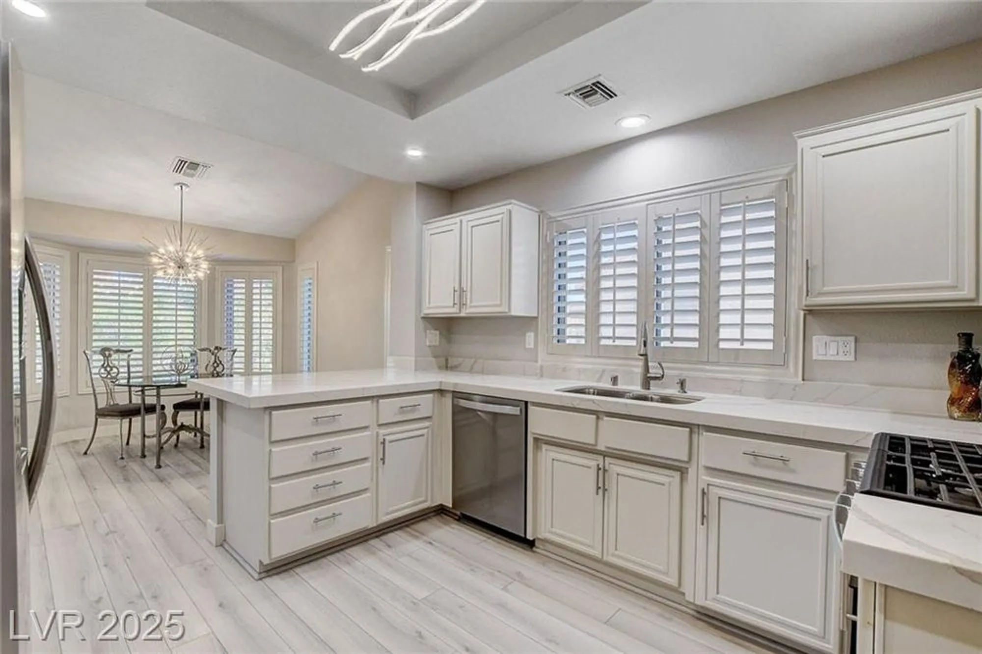 Property Slideshow image 10 of 42 | 10044 woodhouse dr, Las Vegas, NV, 89134