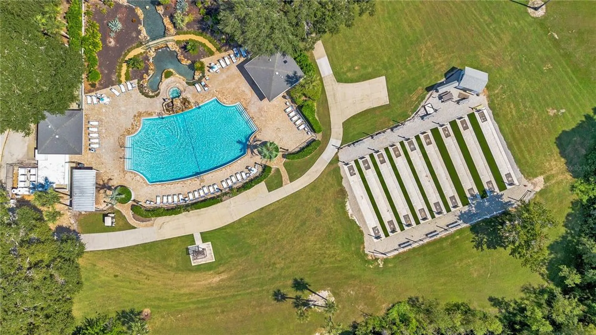 Property Slideshow image 37 of 39 | 25036 cranes roost cir, Leesburg, FL, 34748