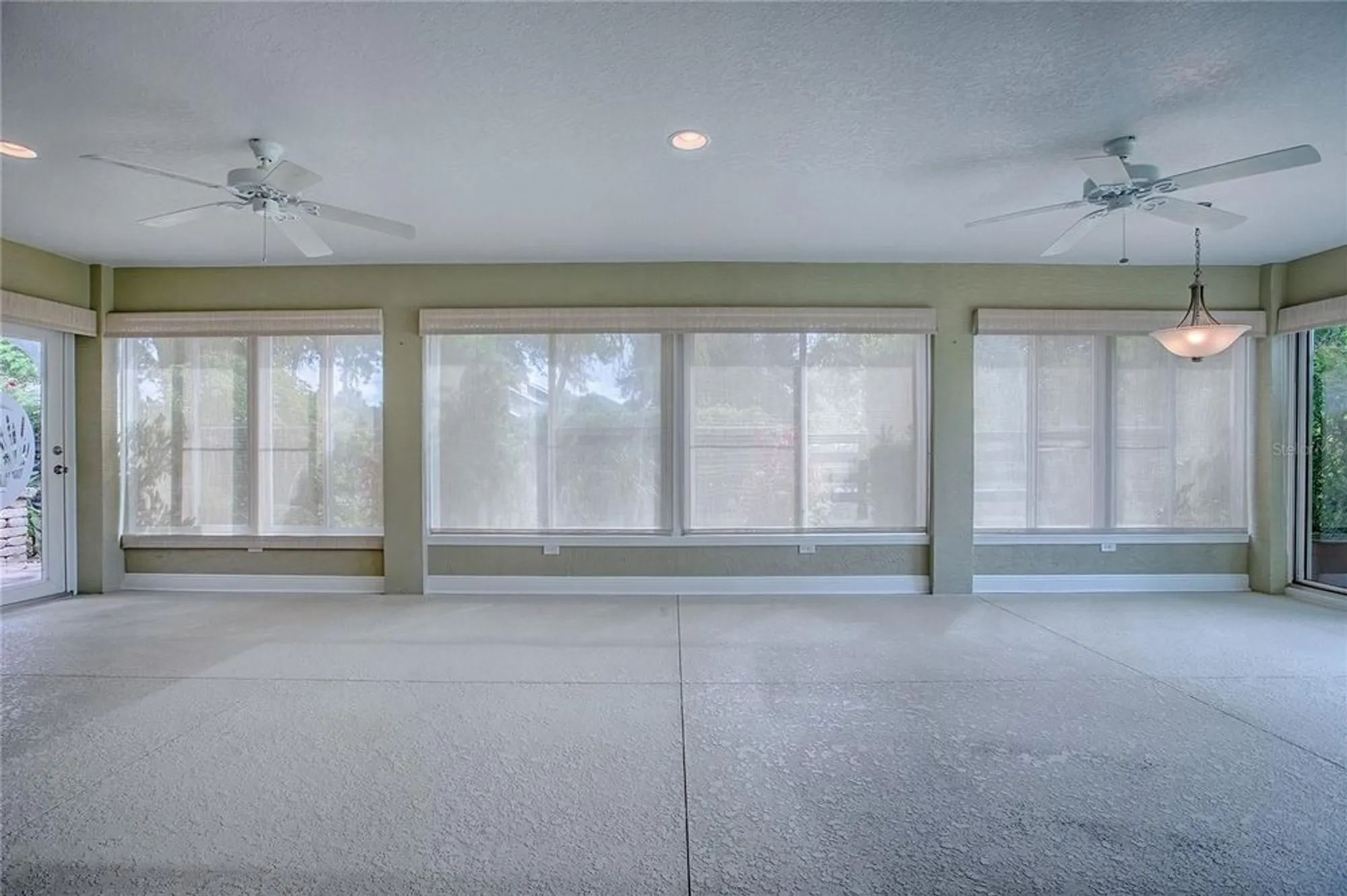 Property Slideshow image 47 of 73 | 527 beville pl, The Villages, FL, 32163