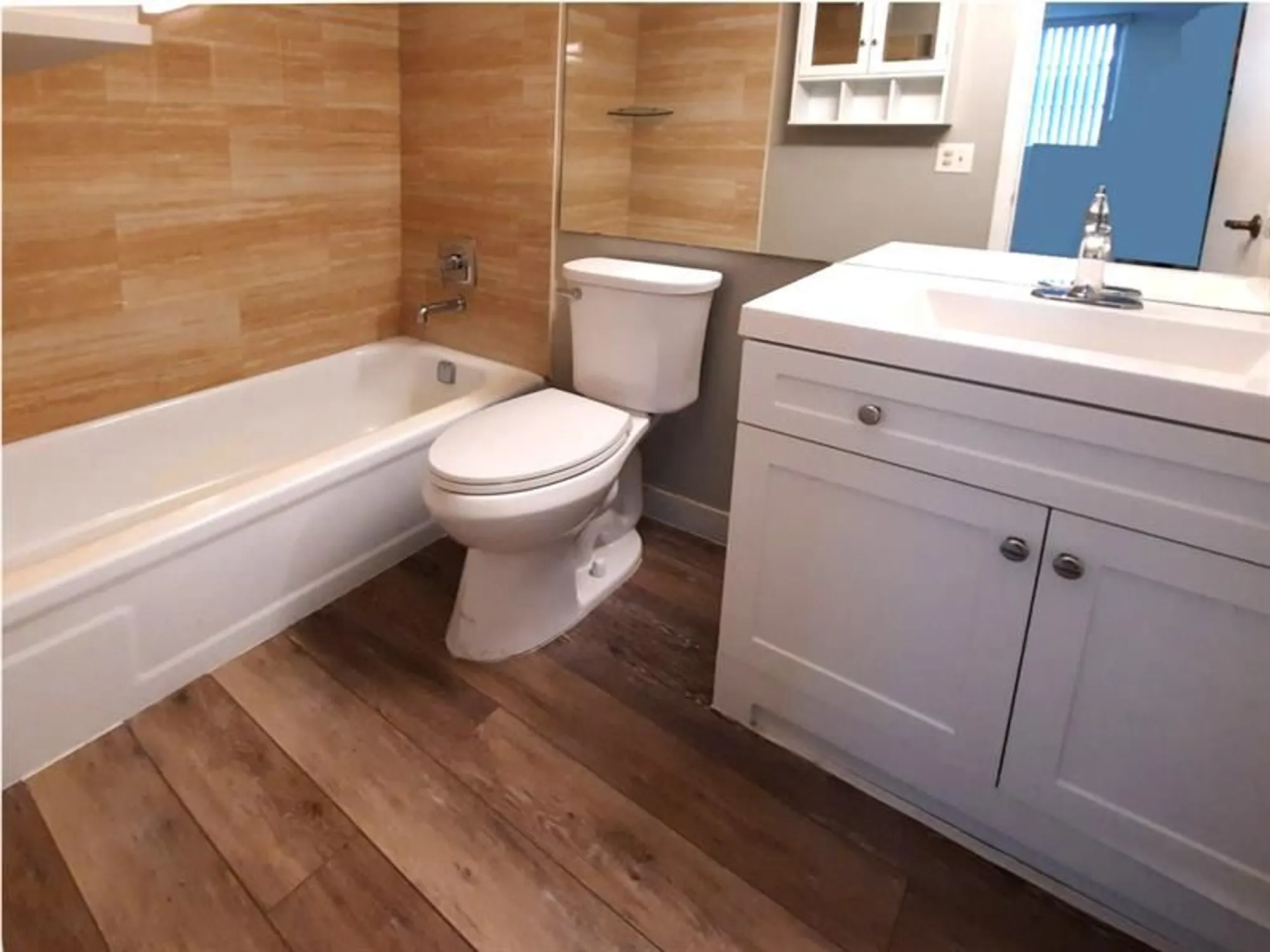 Property Slideshow image 1 of 21 | 9420 s hollybrook lake dr 201, Pembroke Pines, FL, 33025