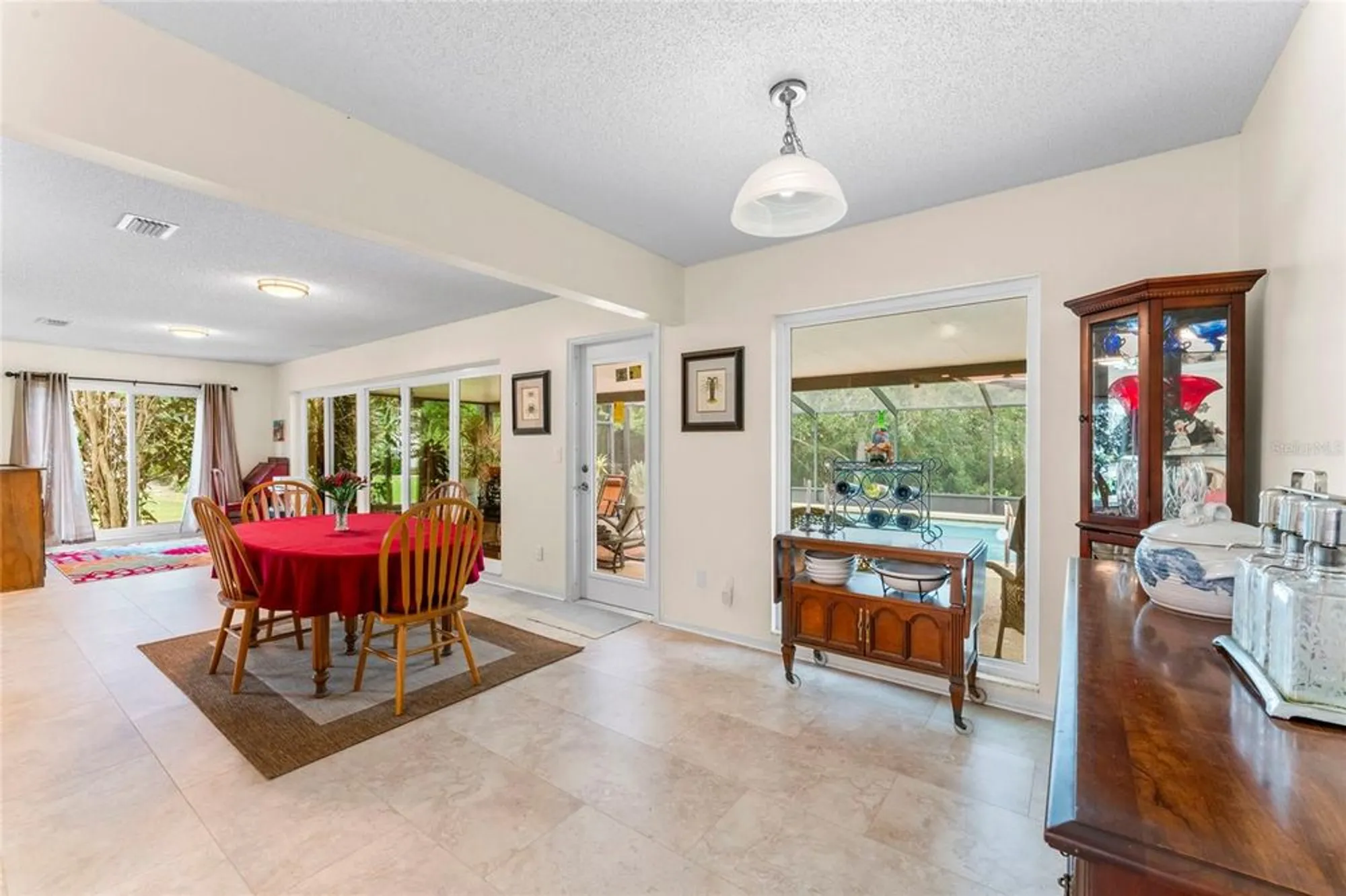 Property Slideshow image 15 of 52 | 1817 new bedford dr, Sun City Center, FL, 33573