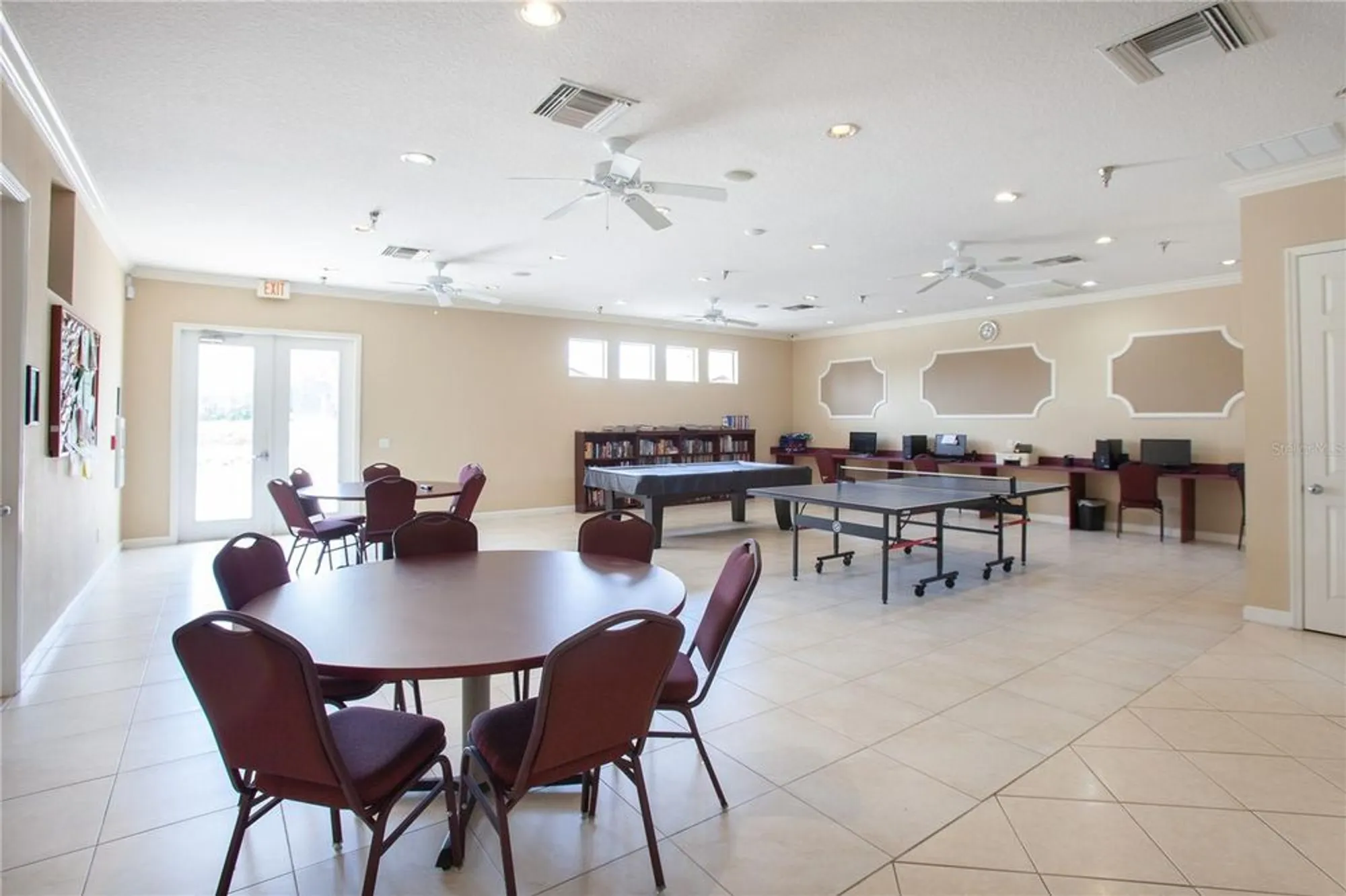 Property Slideshow image 54 of 89 | 2529 sandy hill ct, Holiday, FL, 34691