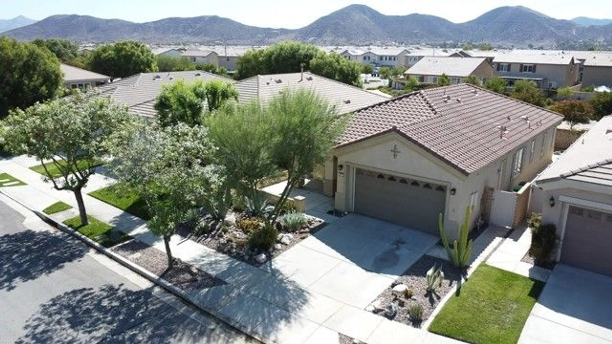 Property Slideshow image 4 of 36 | 5675 corte benisa, Hemet, CA, 92545