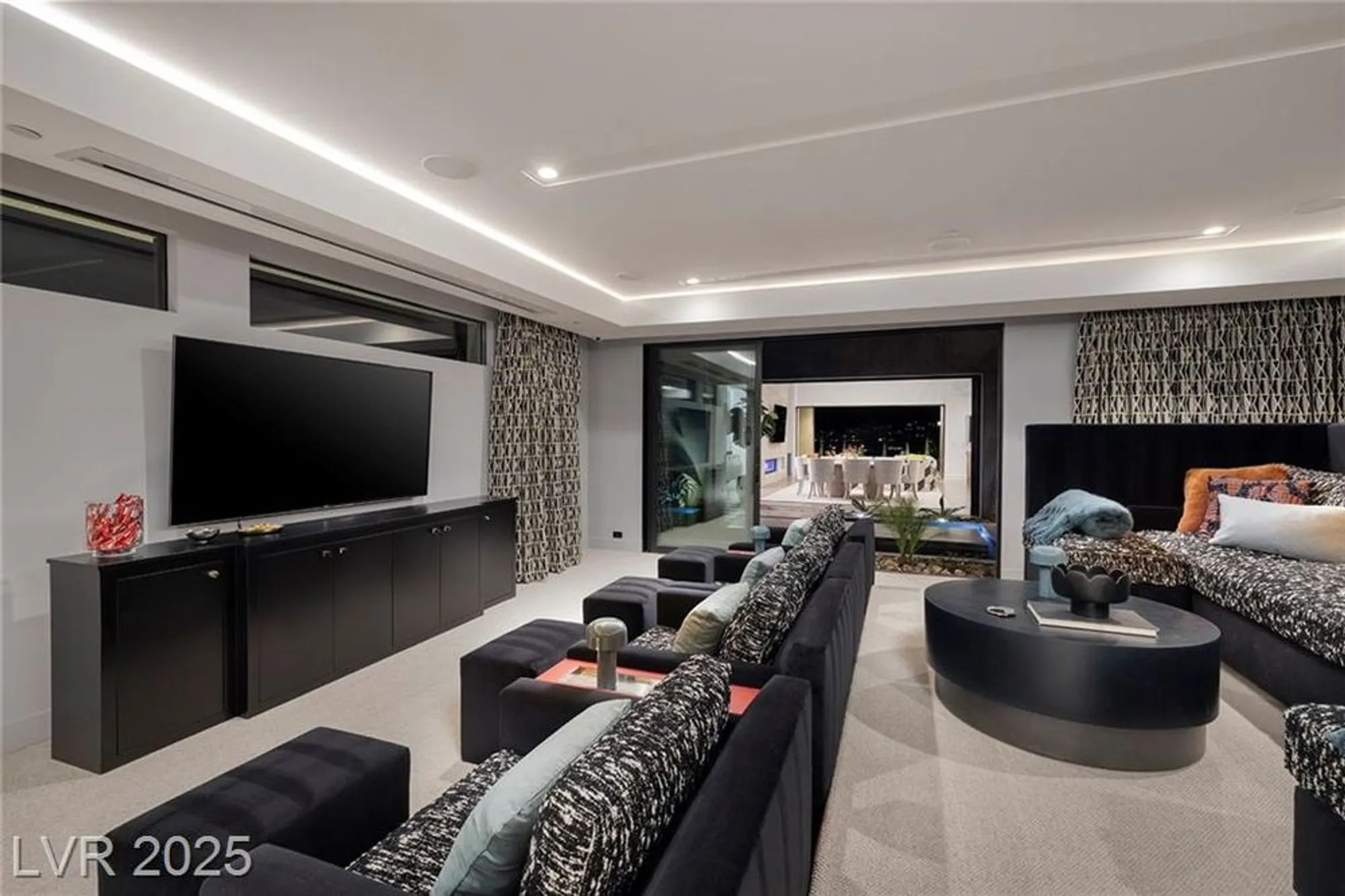 Property Slideshow image 24 of 70 | 32 highland cove ln, Henderson, NV, 89011