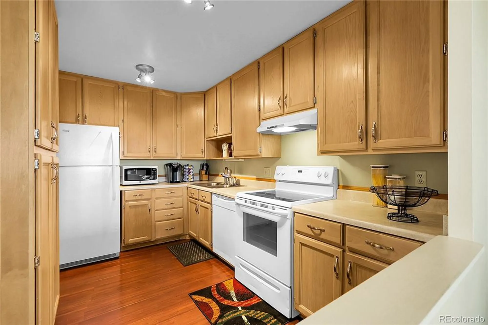 Property Slideshow image 5 of 25 | 9335 e center ave apt 8c, Denver, CO, 80247