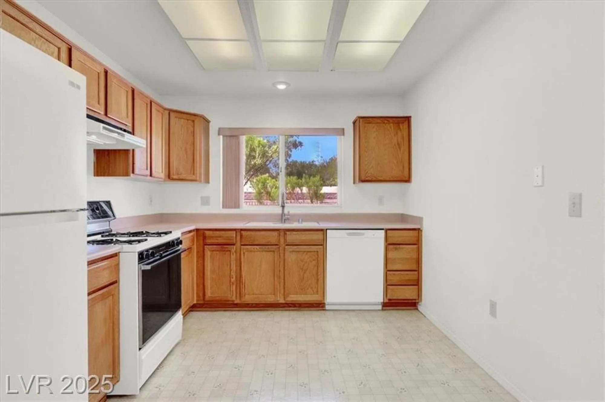 Property Slideshow image 10 of 43 | 3109 goodnews ct, Las Vegas, NV, 89134