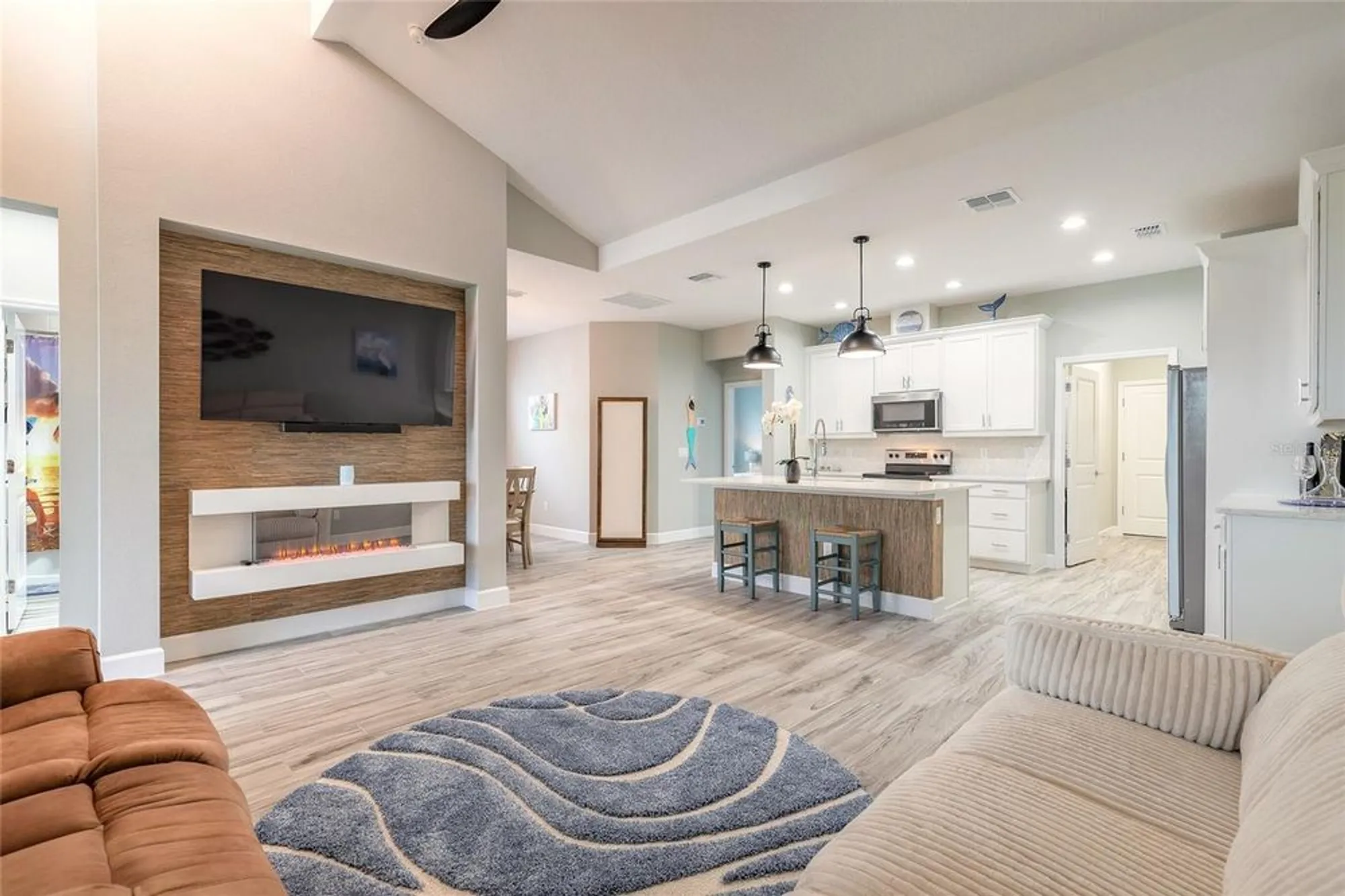 Property Slideshow image 16 of 59 | 333 pop top ln, Daytona Beach, FL, 32124