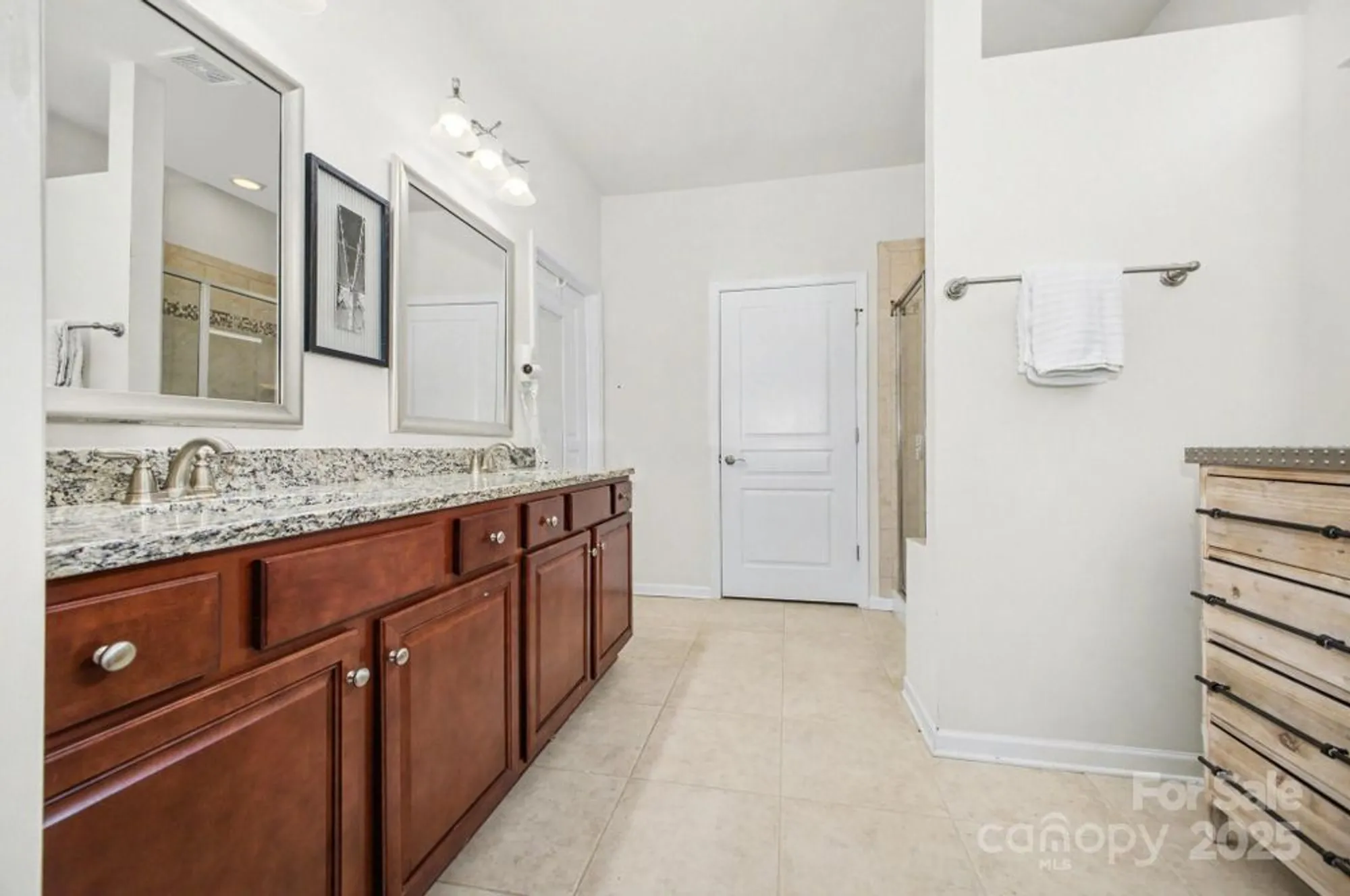 Property Slideshow image 33 of 37 | 2028 bronze leaf dr, Fort Mill, SC, 29707