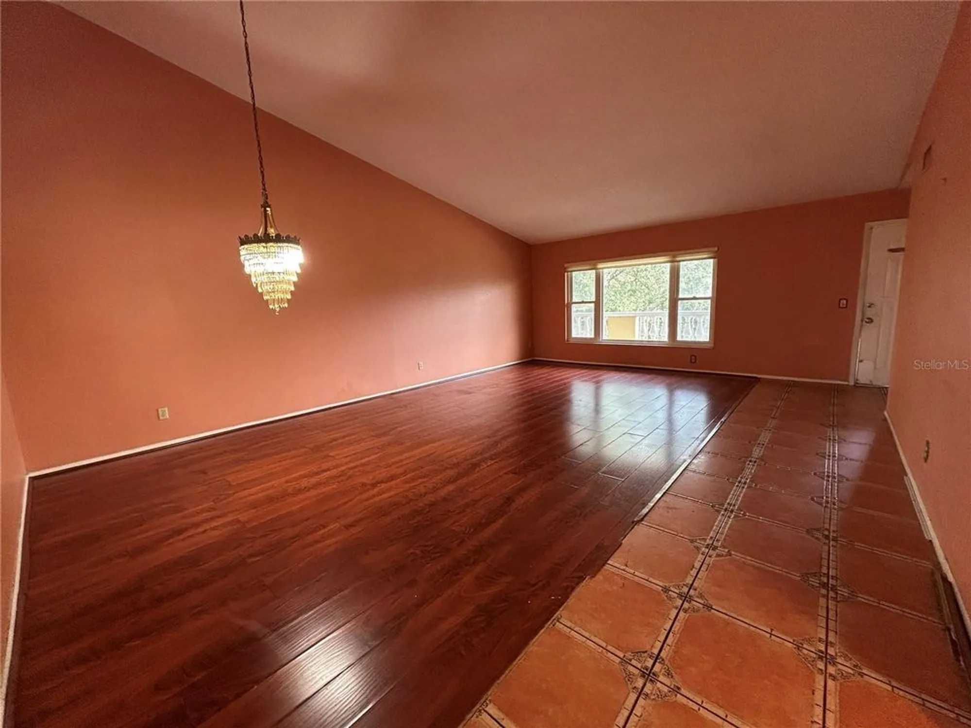 Property Slideshow image 7 of 34 | 2221 norwegian dr 57, Clearwater, FL, 33763