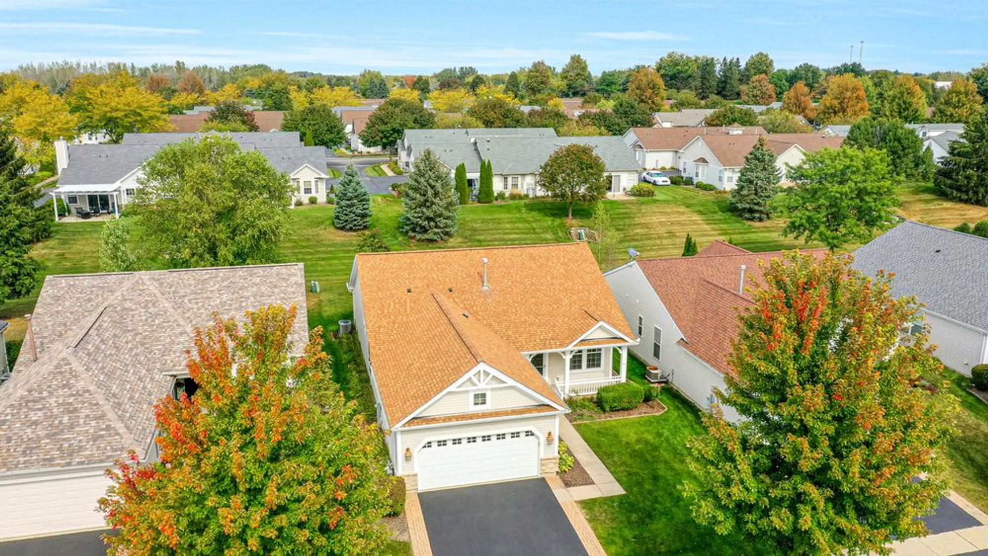 Property Slideshow image 39 of 43 | 12250 songbird ln, Huntley, IL, 60142