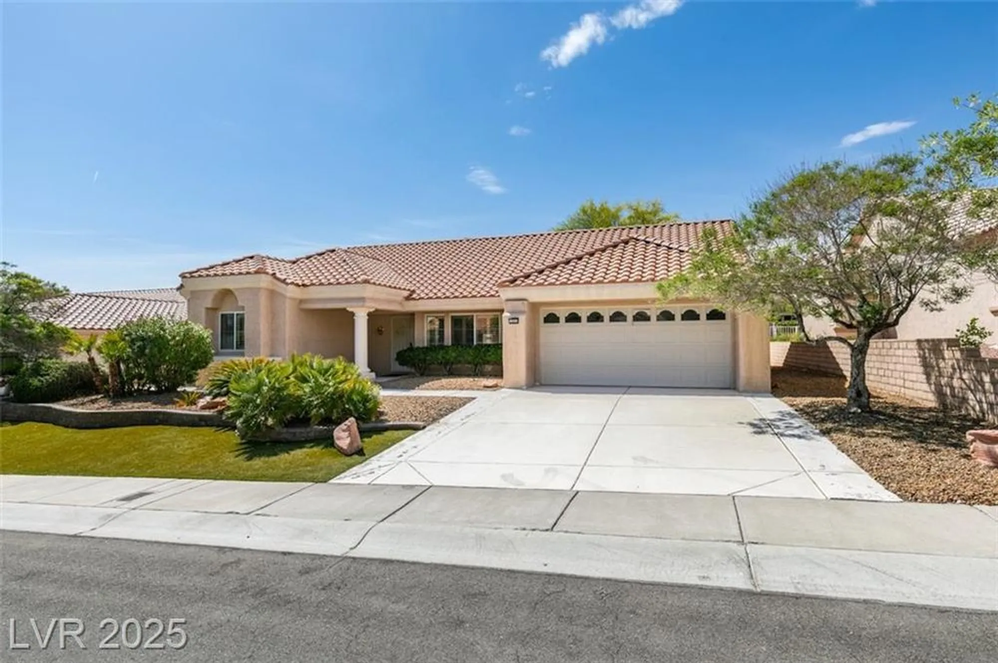 Property Slideshow image 27 of 31 | 10009 netherton dr, Las Vegas, NV, 89134