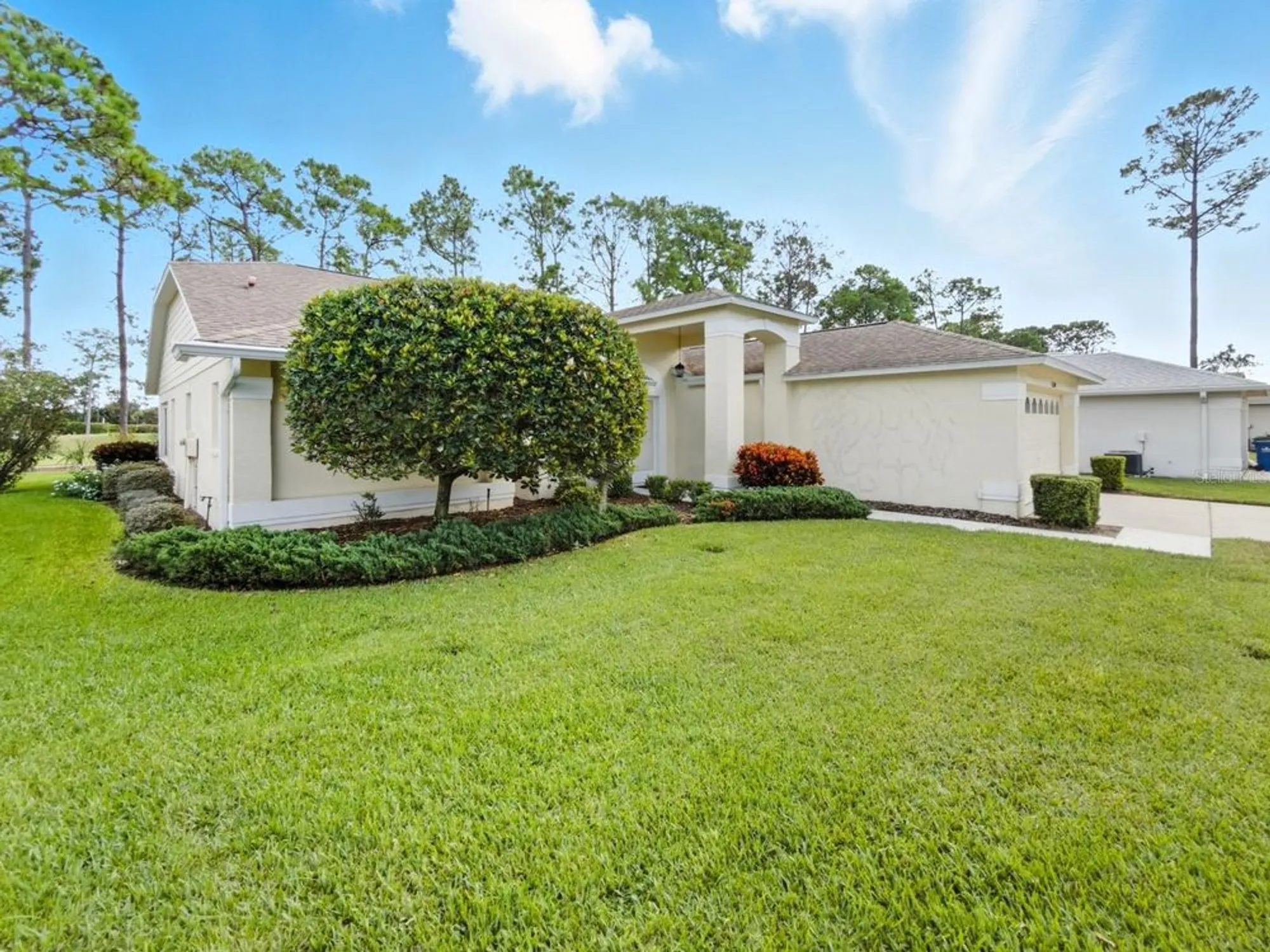 Property Slideshow image 2 of 66 | 11309 sun tree rd, Hudson, FL, 34667