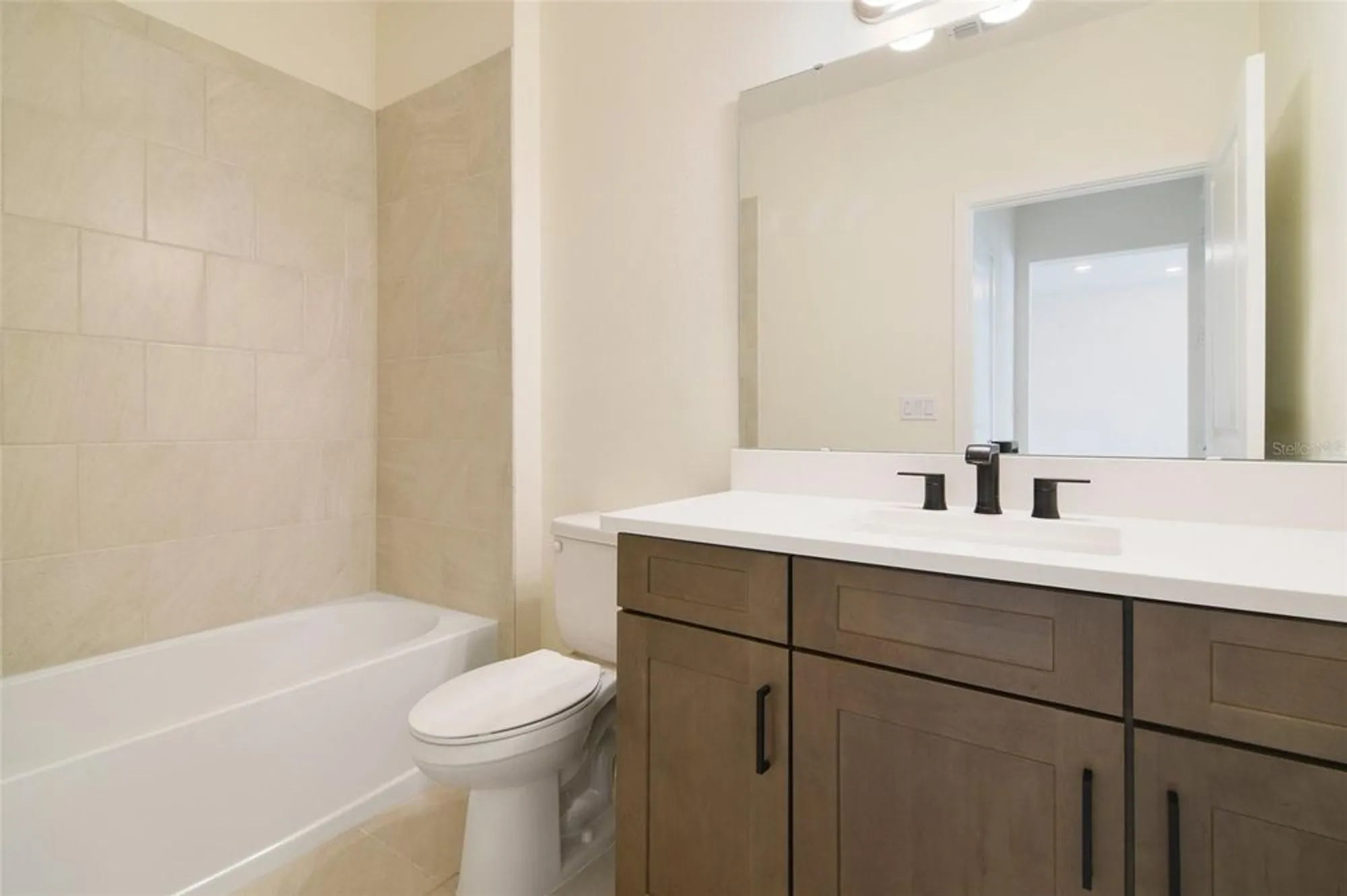 Property Slideshow image 15 of 20 | 7557 laureate blvd unit 6301, Orlando, FL, 32827