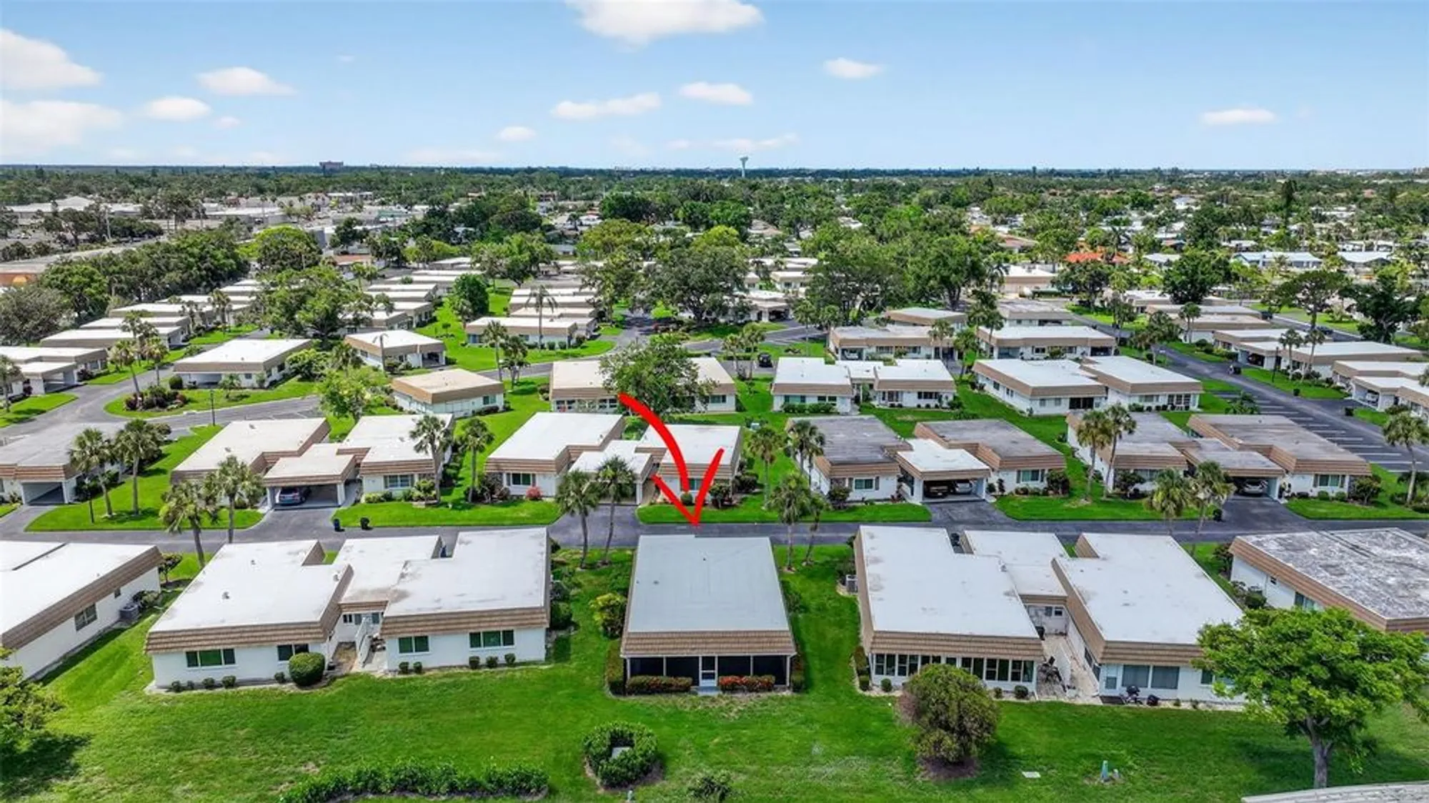 Property Slideshow image 26 of 34 | 2733 riverbluff pl v57, Sarasota, FL, 34231