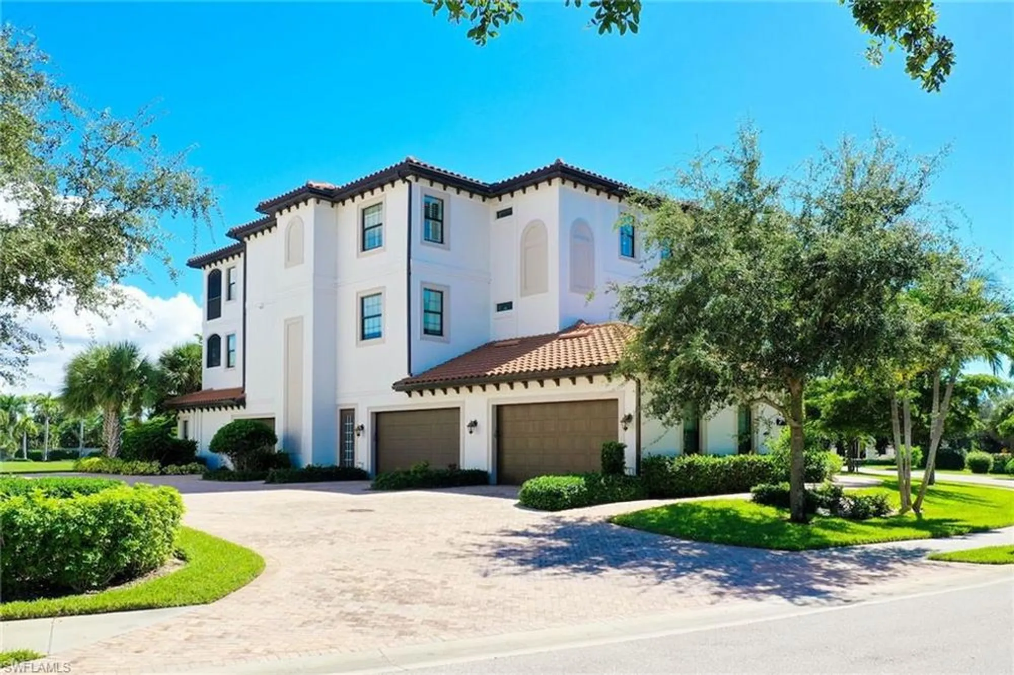 Property Slideshow image 37 of 49 | 24451 terzetto ln 403, Bonita Springs, FL, 34134