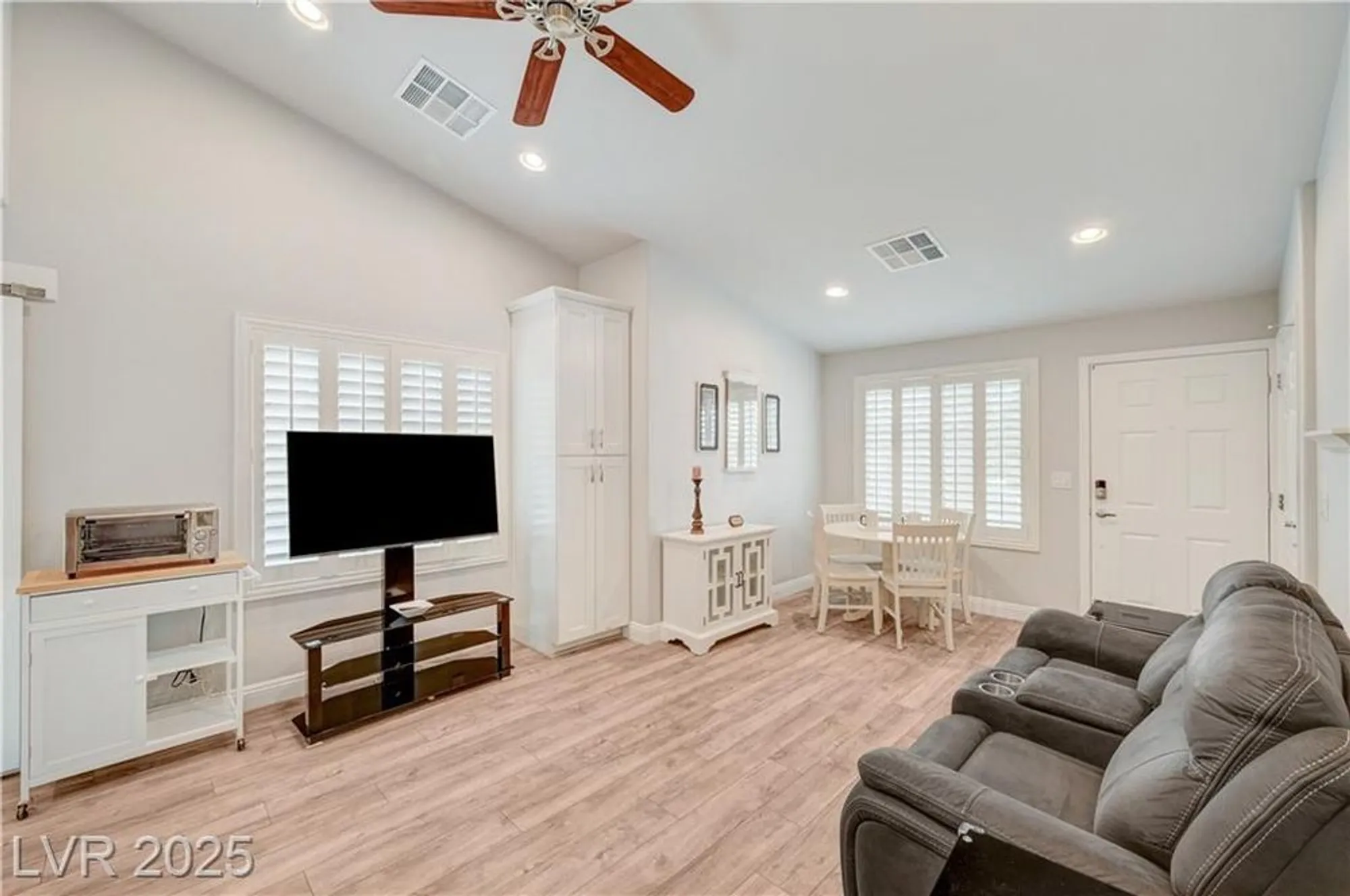 Property Slideshow image 47 of 69 | 3033 merimar dr, Las Vegas, NV, 89134