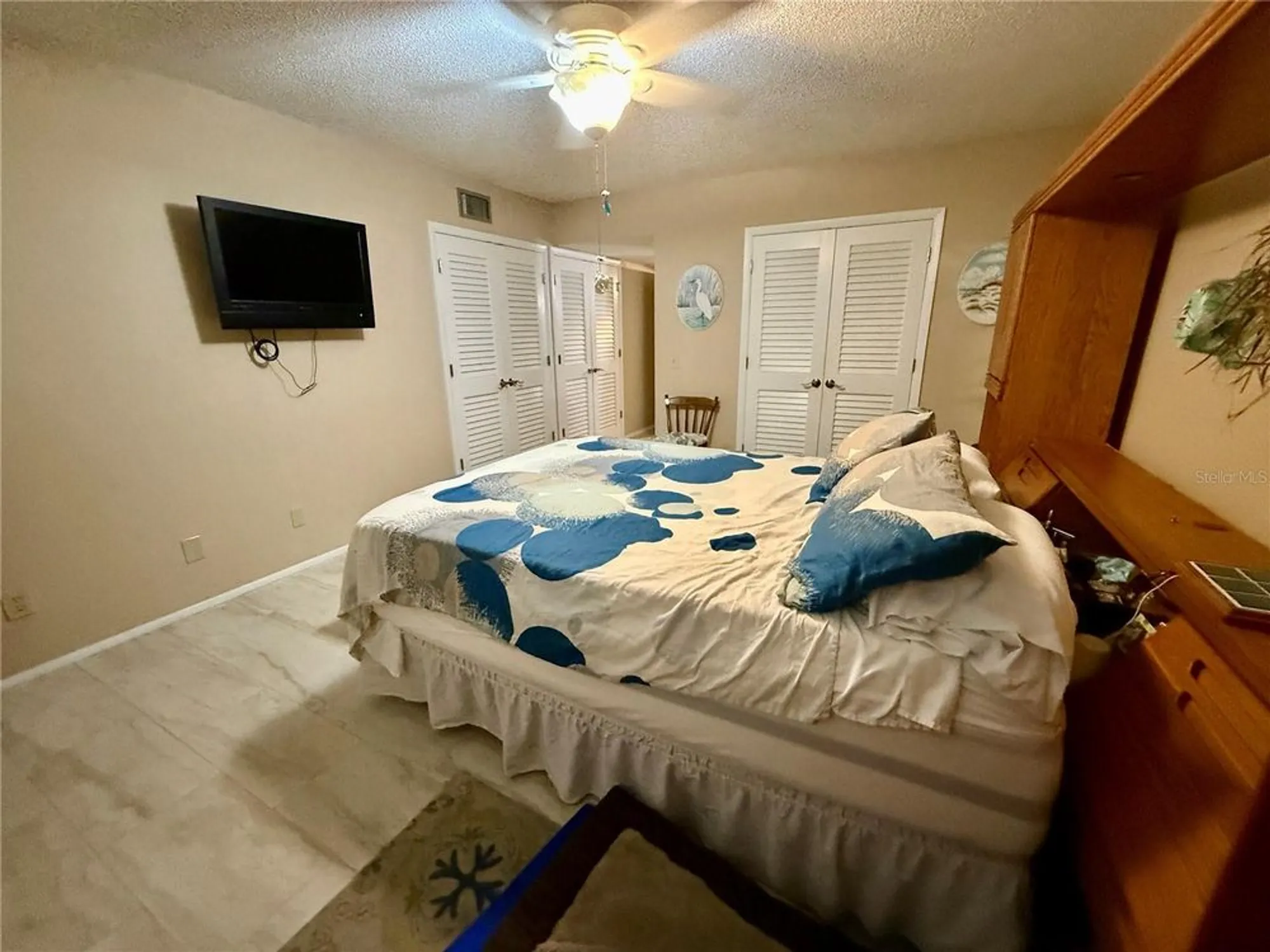 Property Slideshow image 14 of 49 | 2293 swedish dr 21, Clearwater, FL, 33763