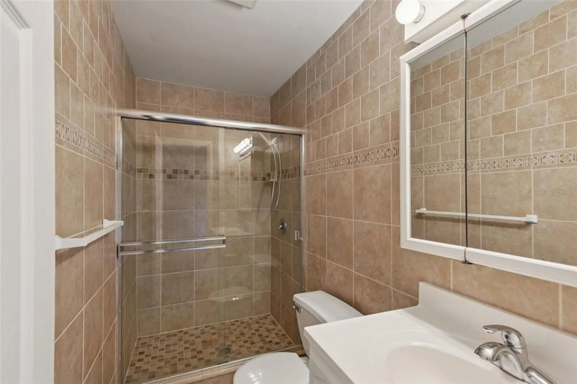 Property Slideshow image 22 of 49 | 2370 jamaican st apt 44, Clearwater, FL, 33763