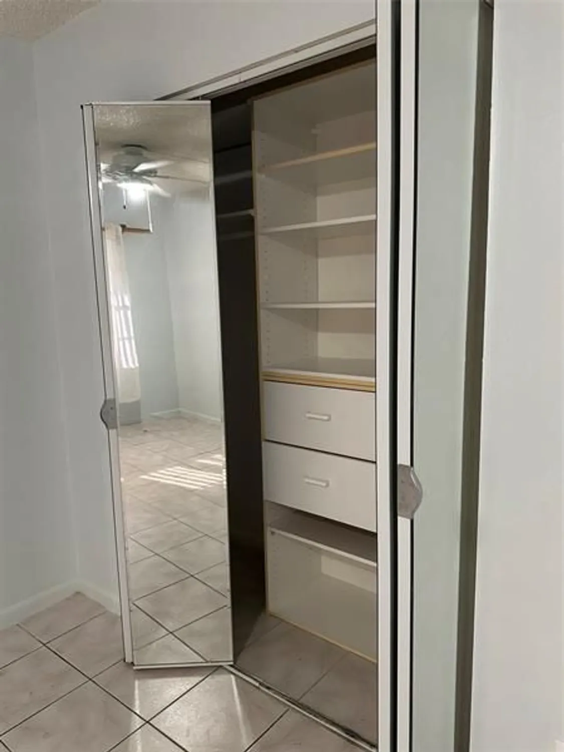 Property Slideshow image 12 of 18 | 66 windsor d, West Palm Beach, FL, 33417