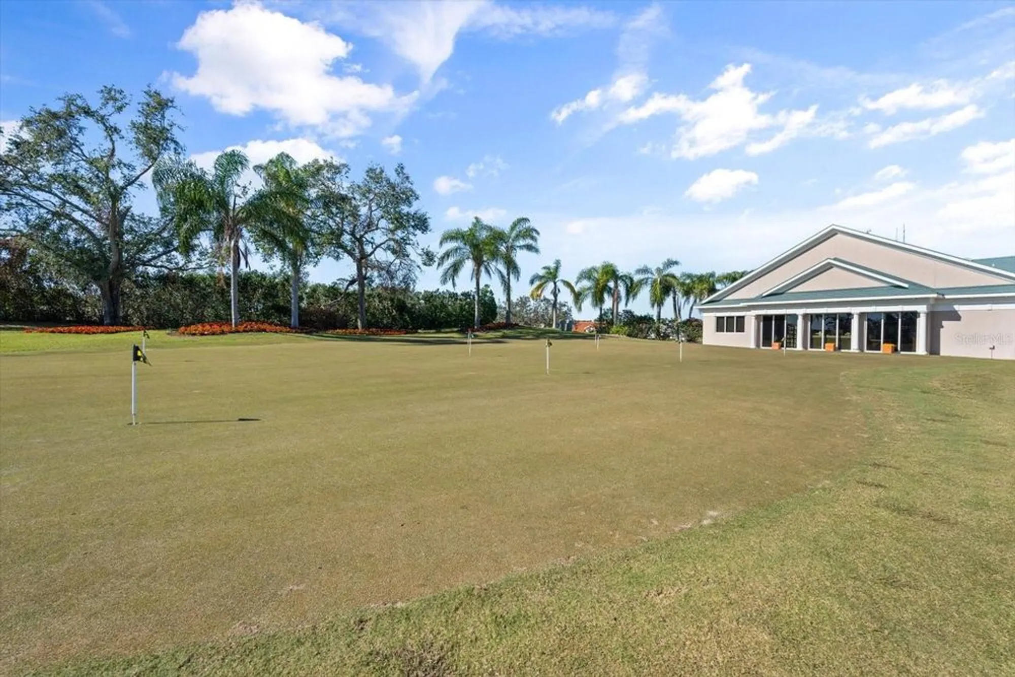Property Slideshow image 39 of 67 | 6908 drewrys blf apt 711, Bradenton, FL, 34203