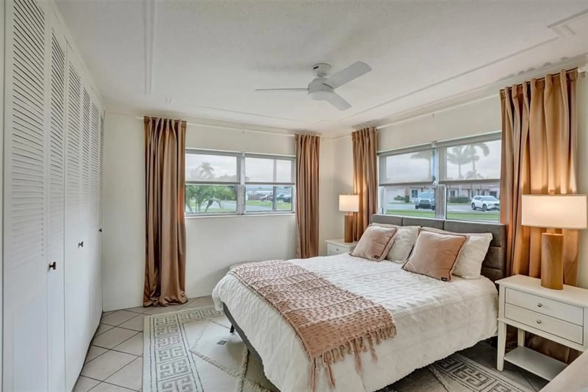 Property Slideshow image 21 of 58 | 2592 dudley dr a, West Palm Beach, FL, 33415