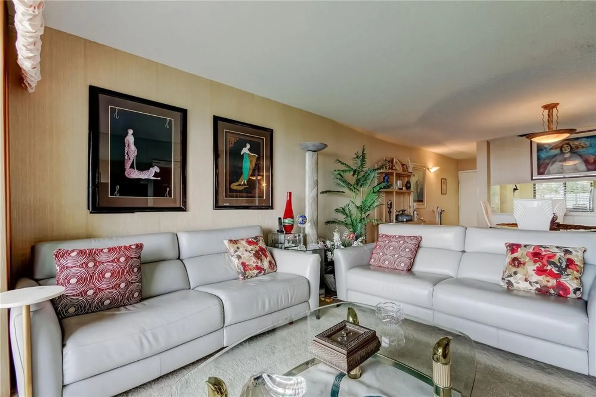 Property Slideshow image 4 of 28 | 6268 palma del mar blvd s apt 213, St Petersburg, FL, 33715