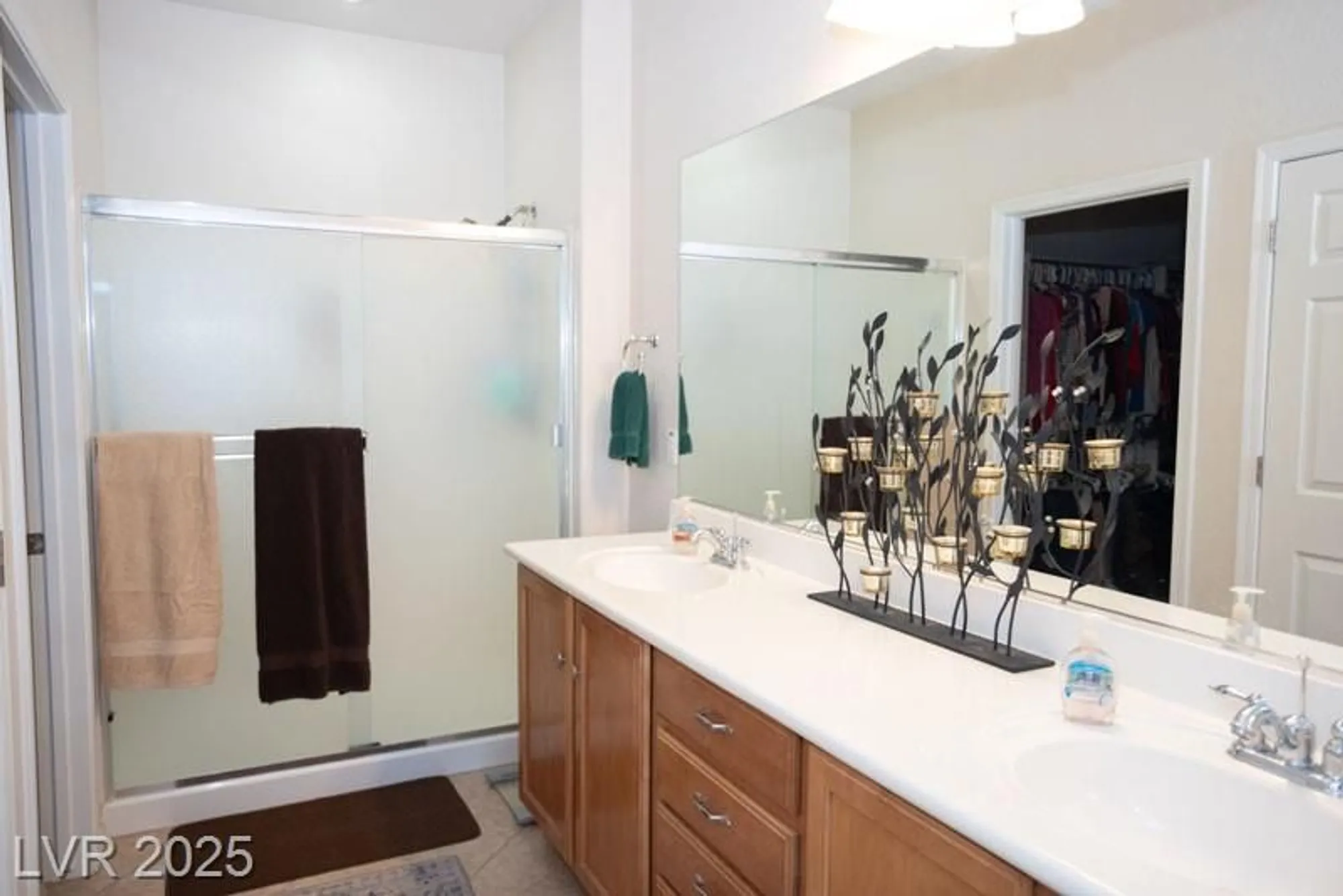Property Slideshow image 23 of 43 | 5935 saddle horse ave, Las Vegas, NV, 89122