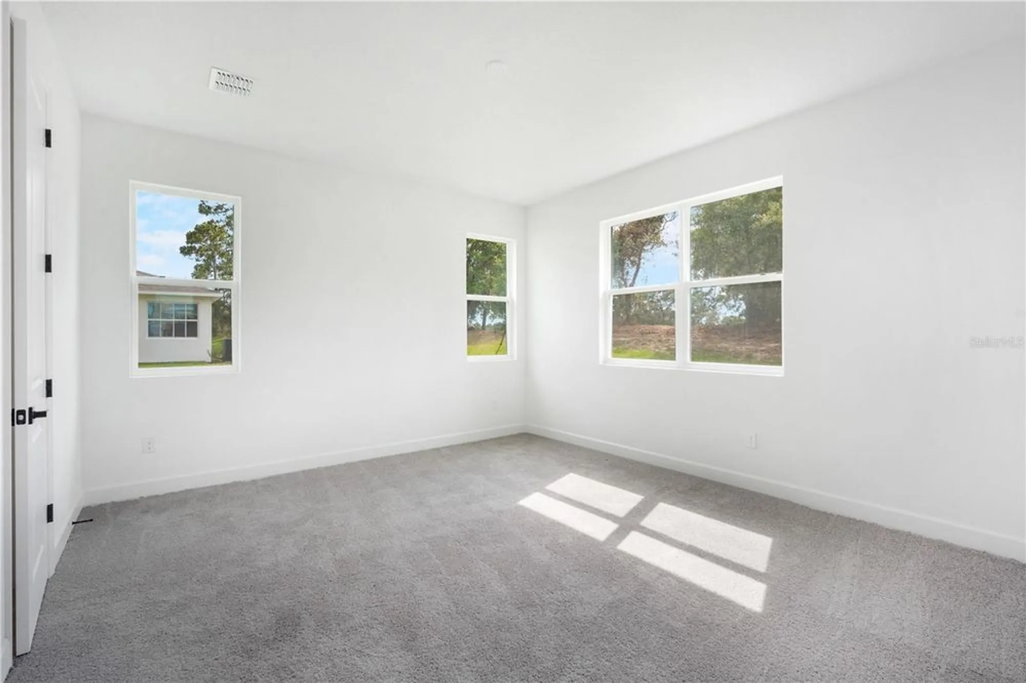 Property Slideshow image 17 of 44 | 9143 players dr, Weeki Wachee, FL, 34613